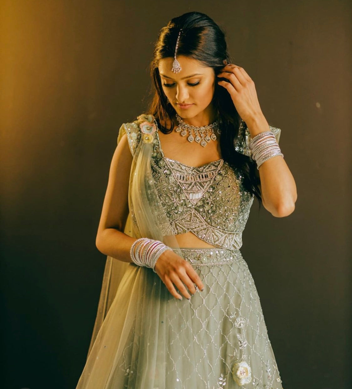 Selecting the Right Pieces of Indian Bridal Jewelry: A Guide for New Brides