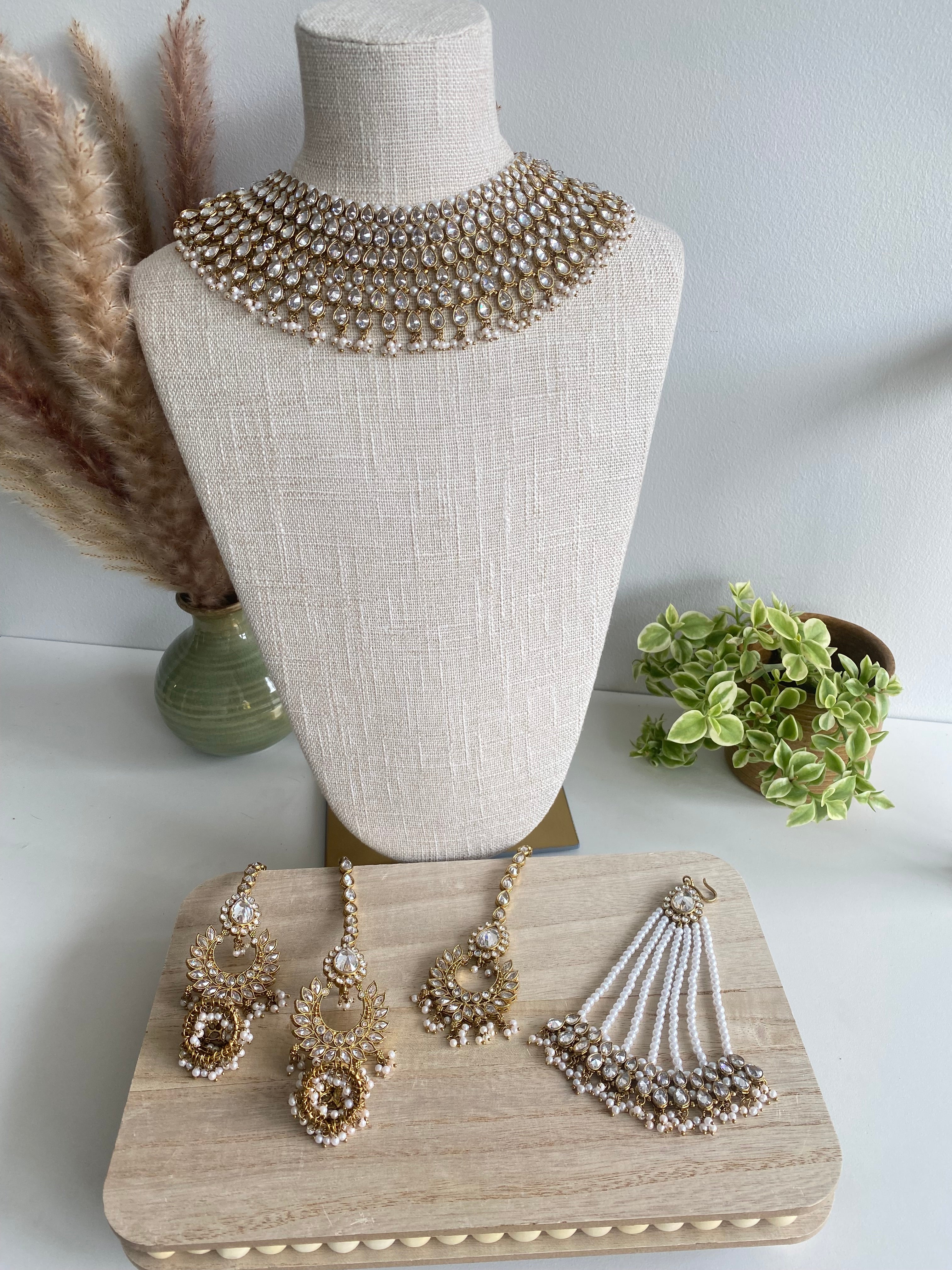Nessa Bridal Set