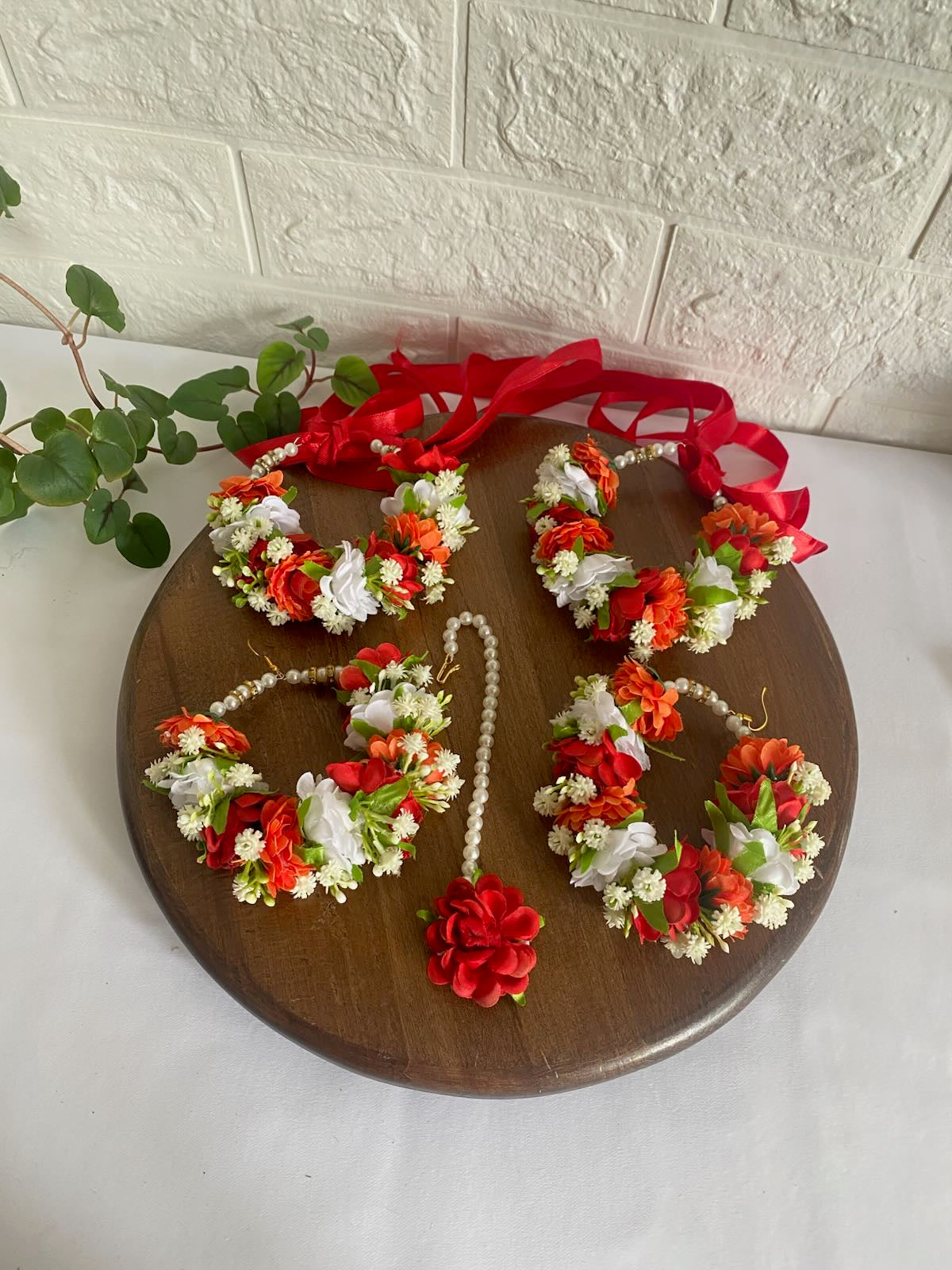 Parul Floral Set