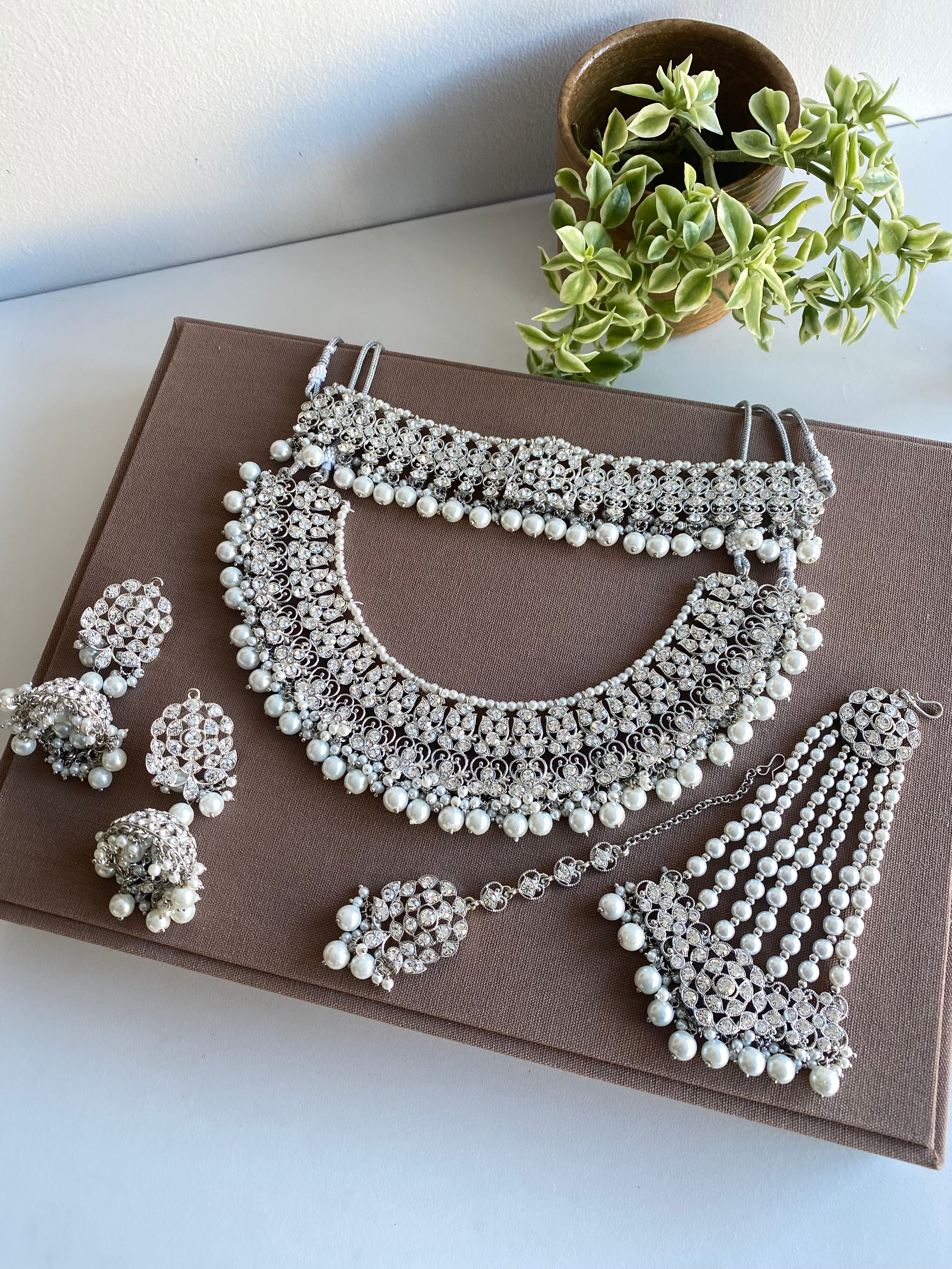 Amira Bridal Necklace