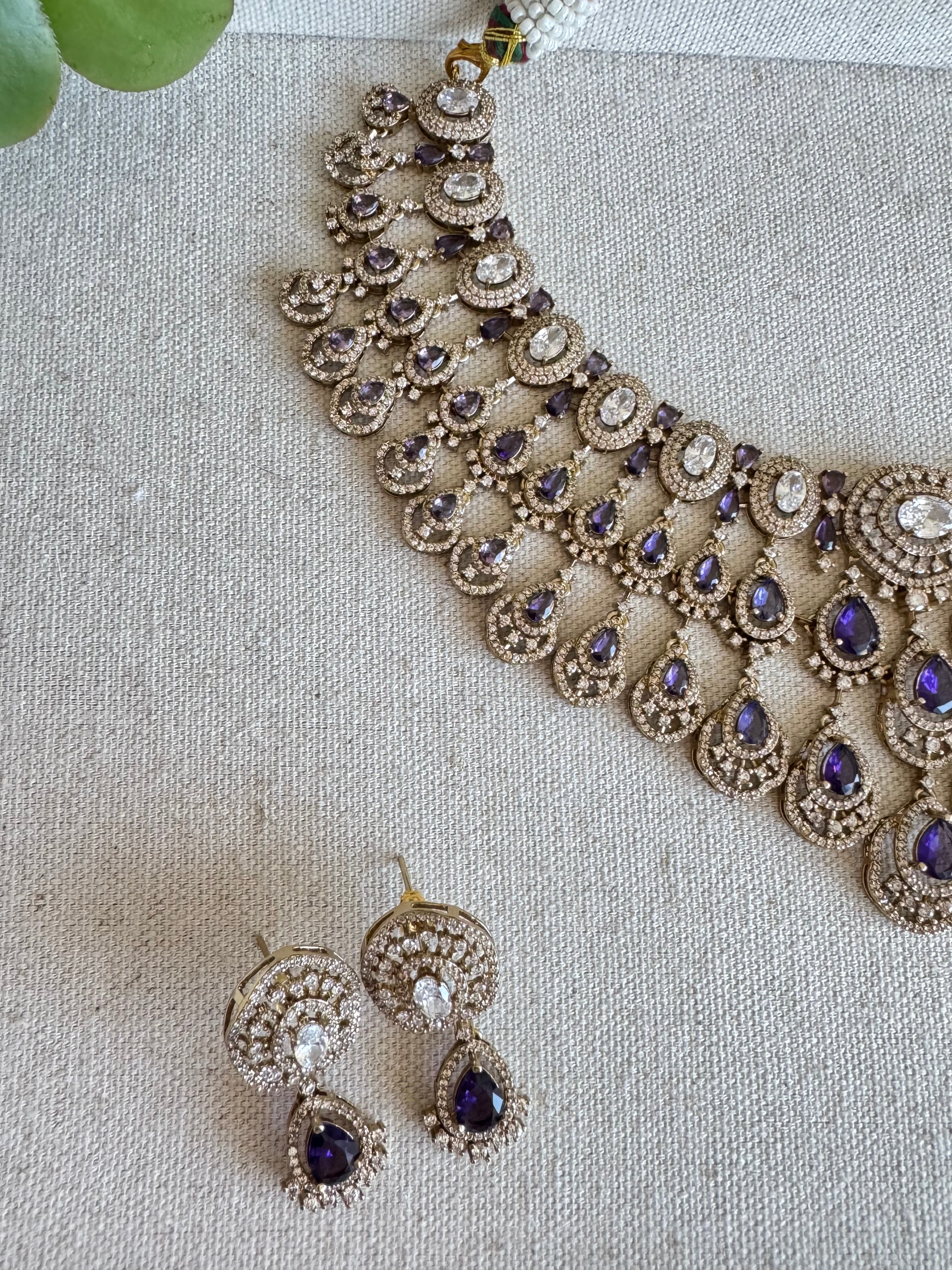 Nina necklace set