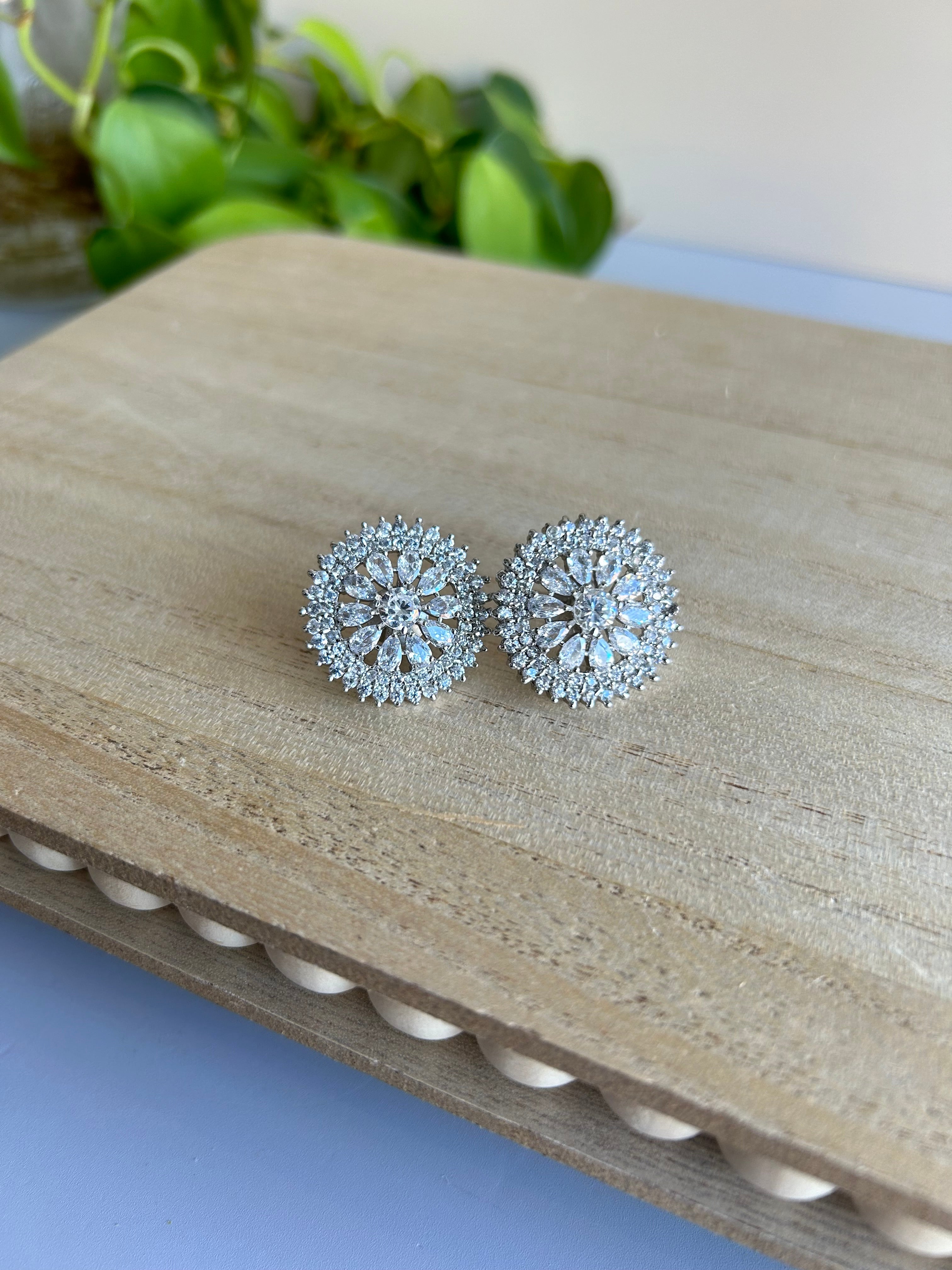 Saini Stud Earrings