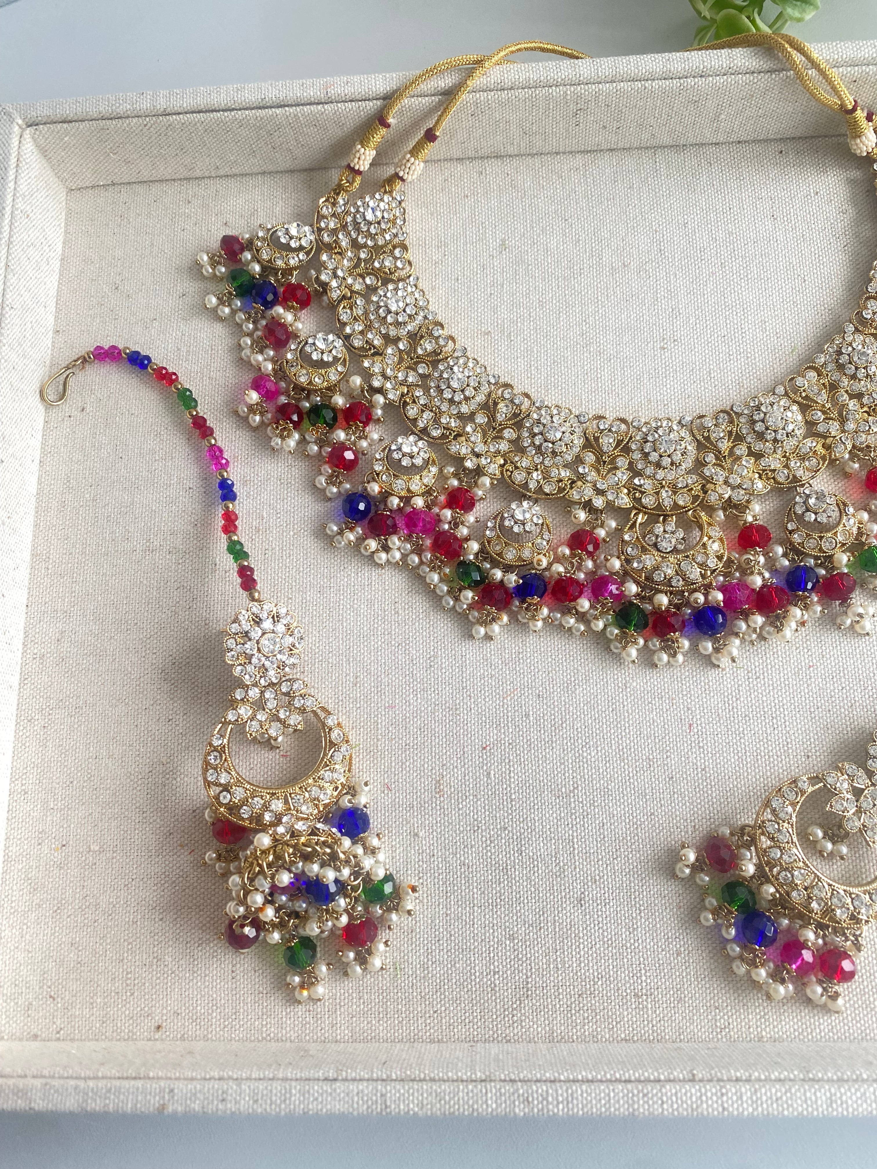 Uma necklace set