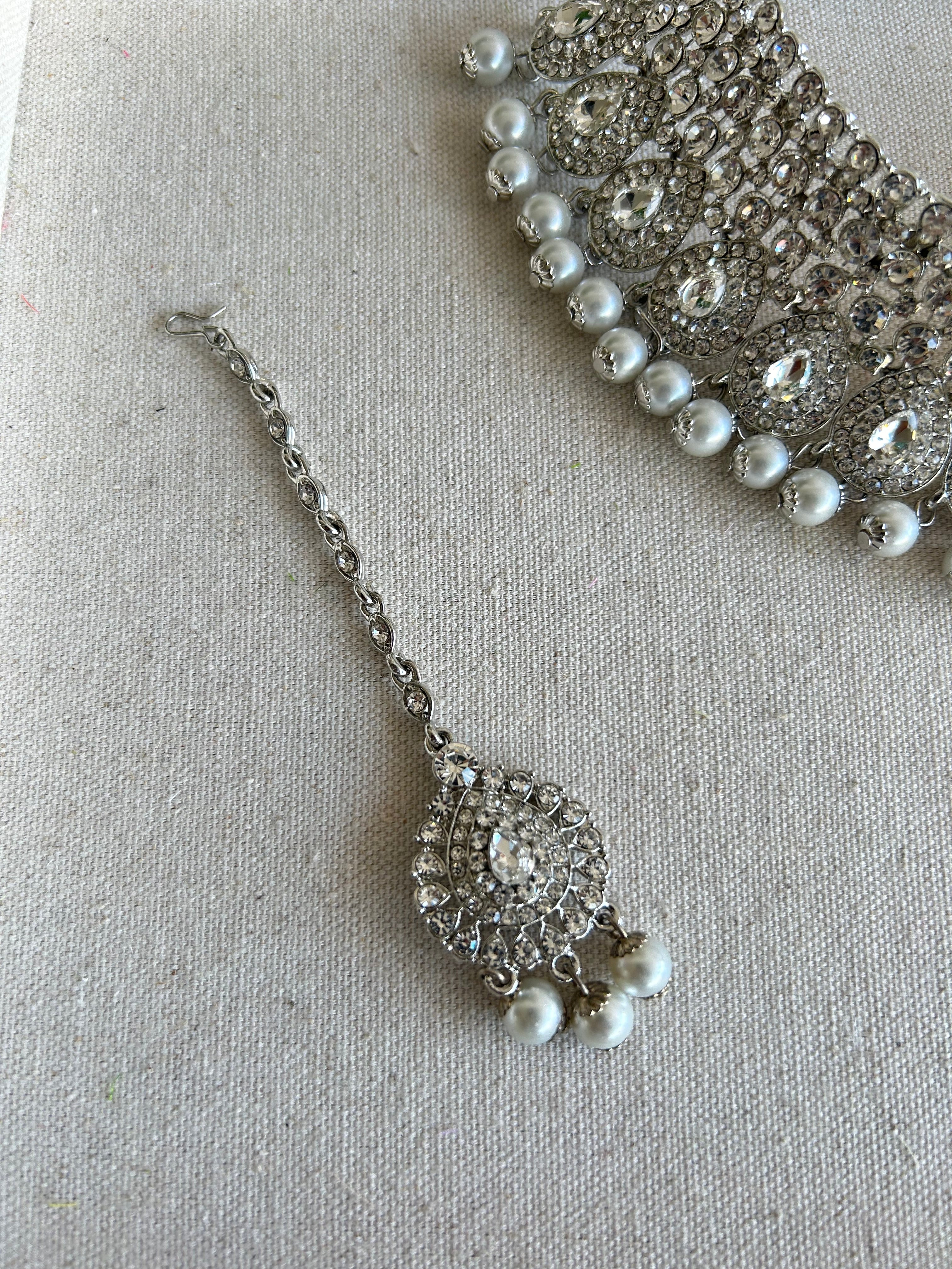 Chandni Choker Set