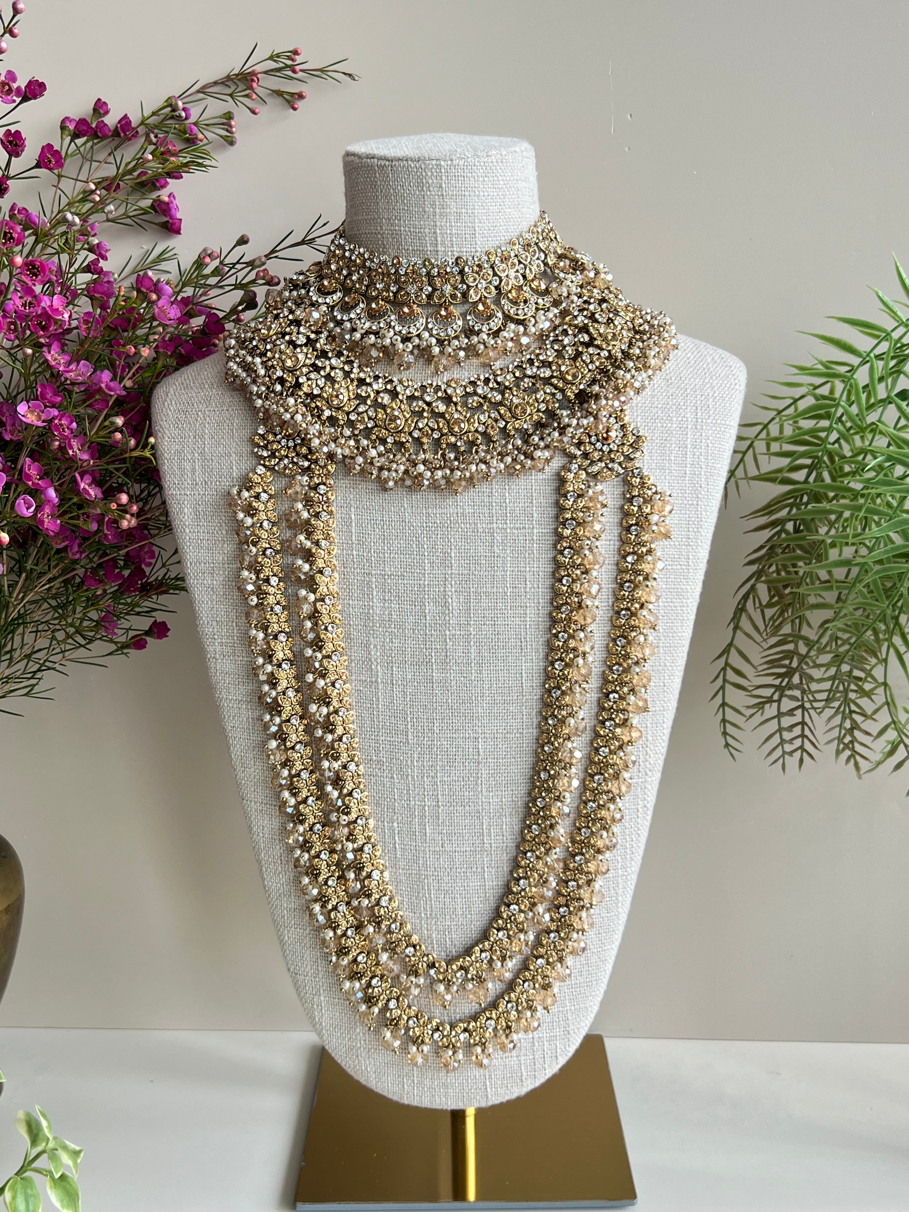 Lovely bridal set