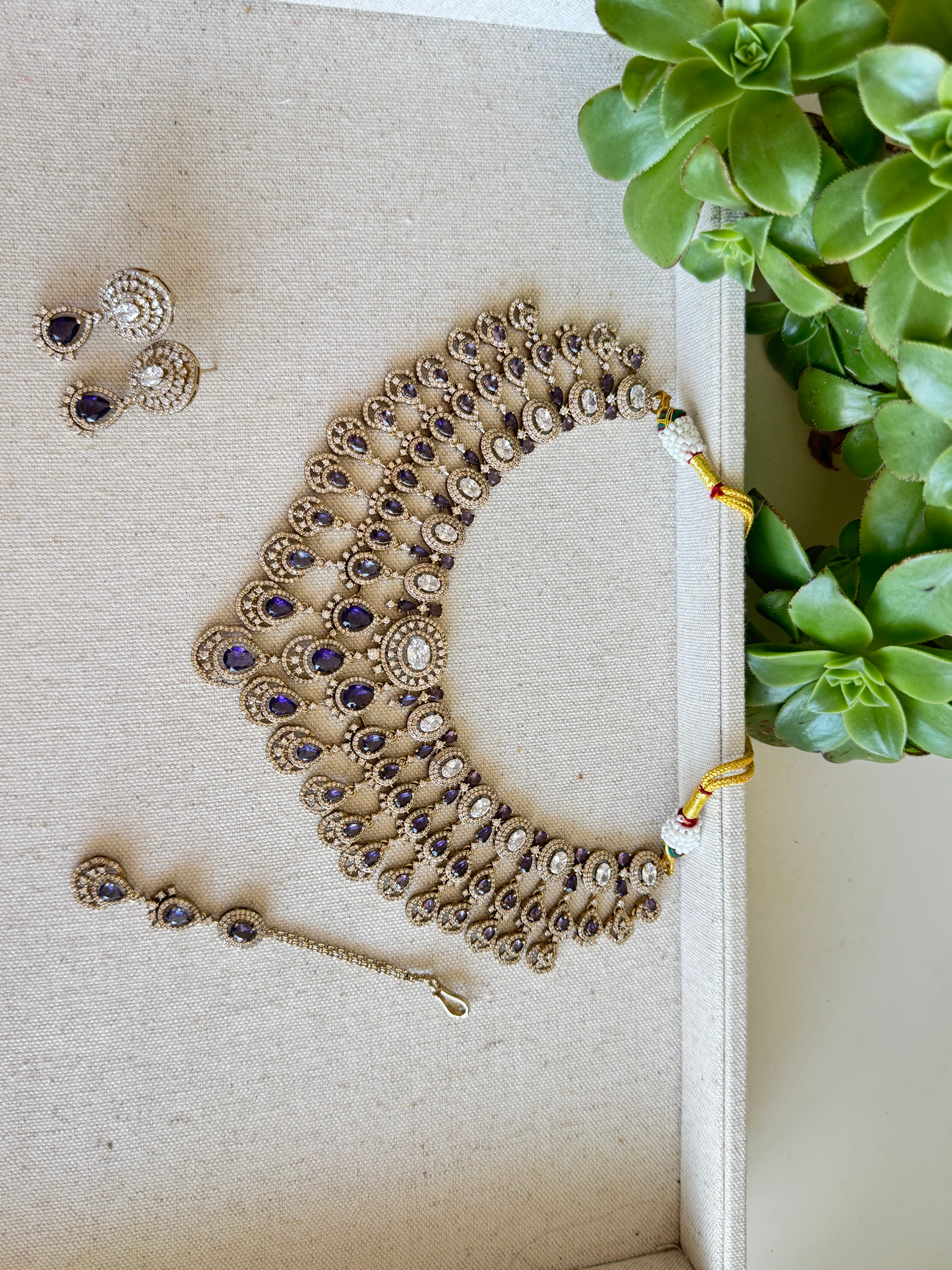Nina necklace set