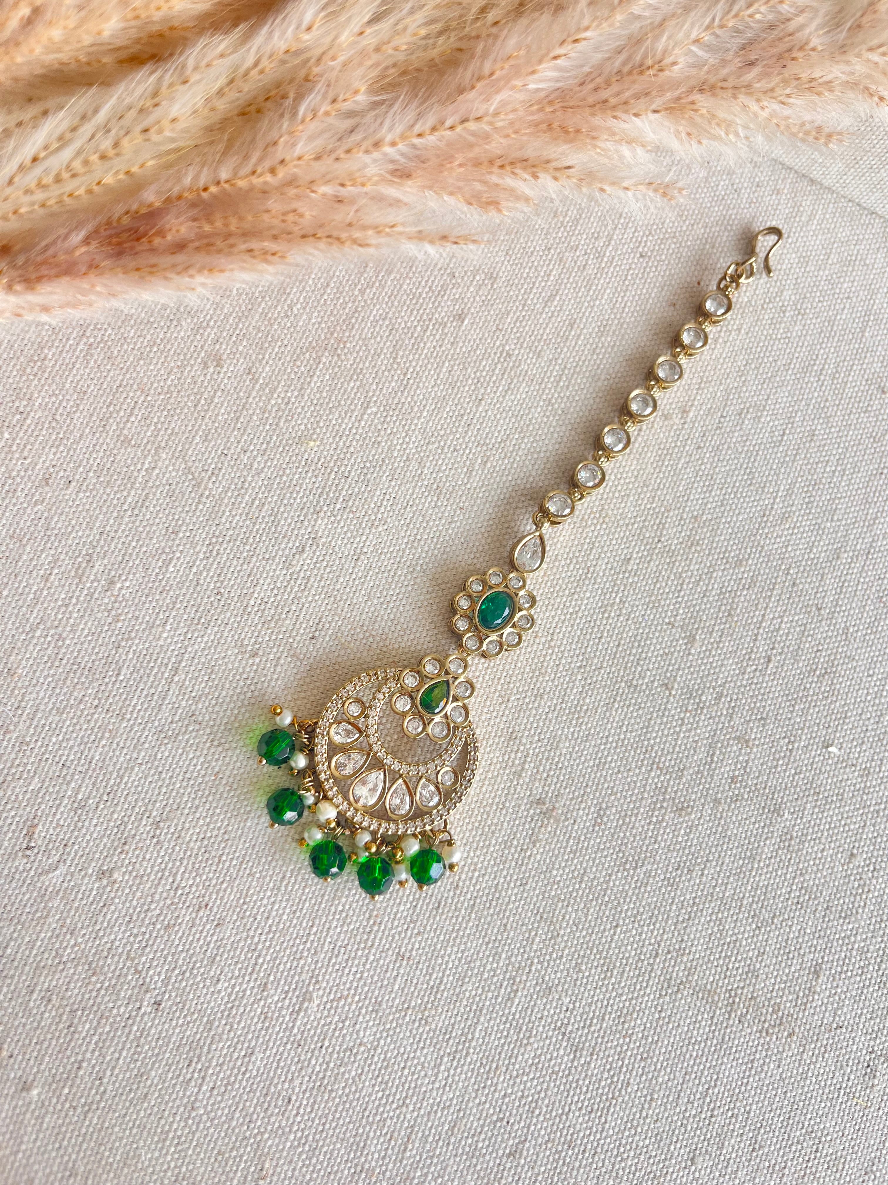 Tria Necklace Set