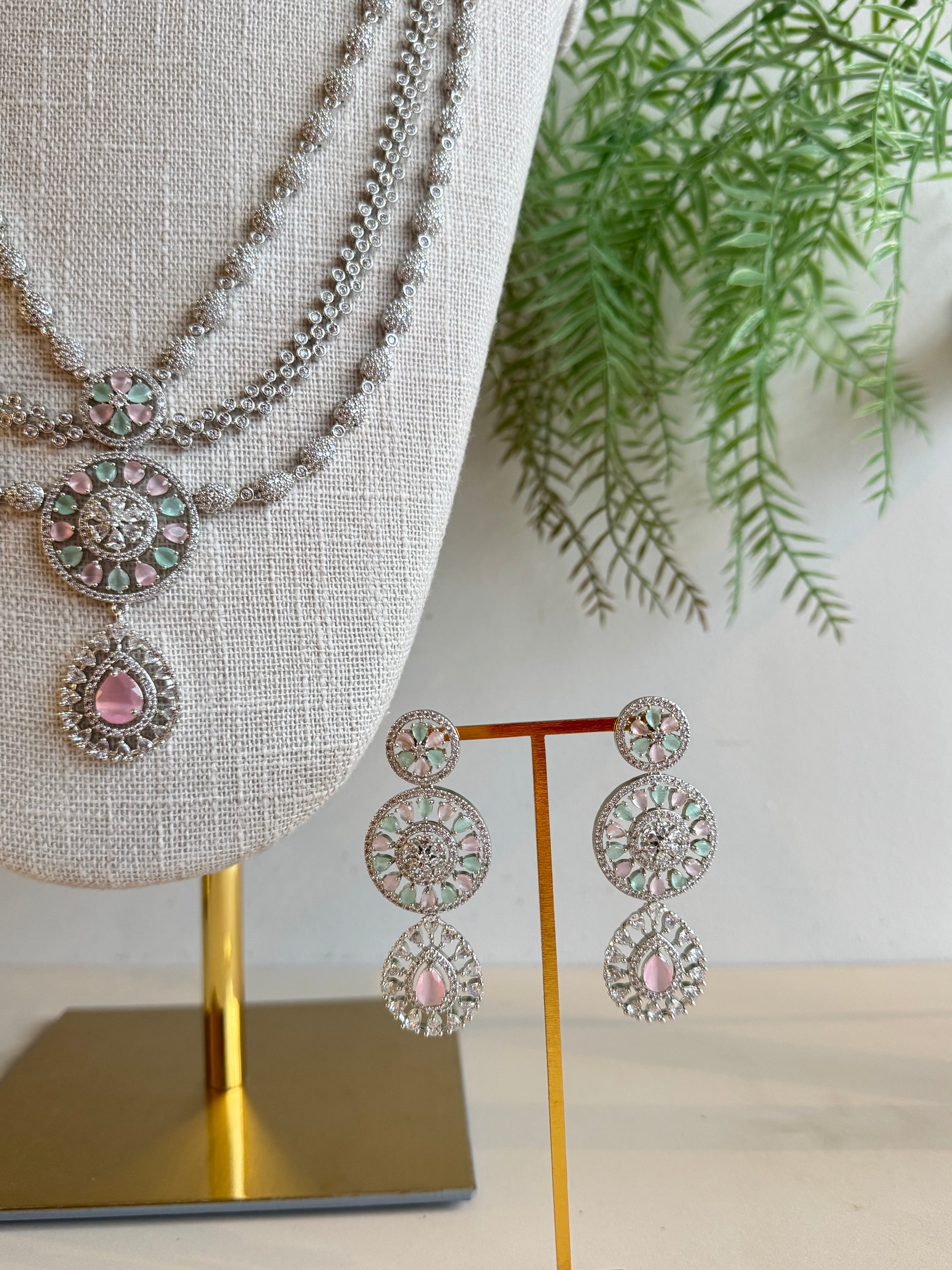 Adila long necklace set