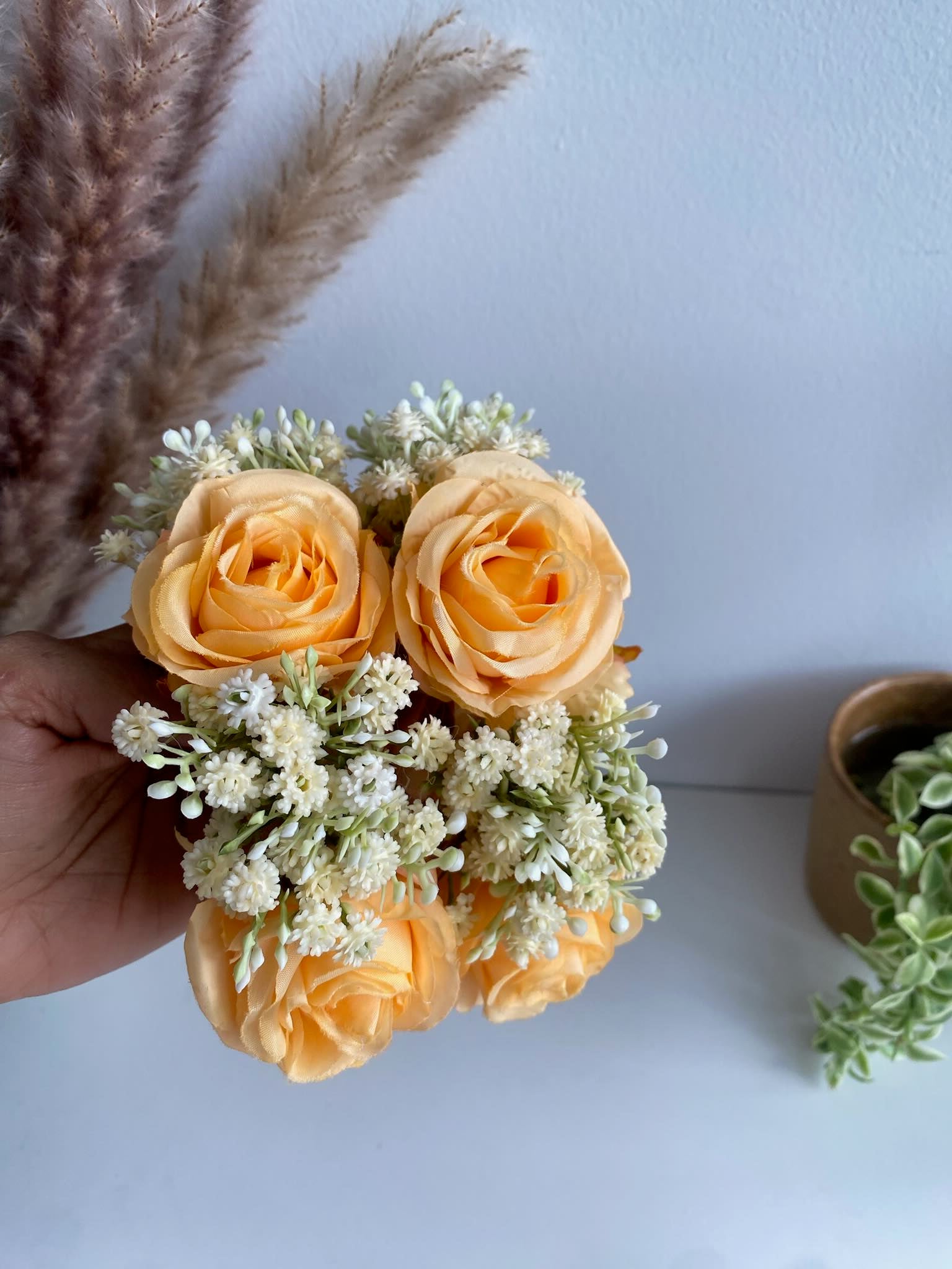 Gloriya Floral Hand Sets