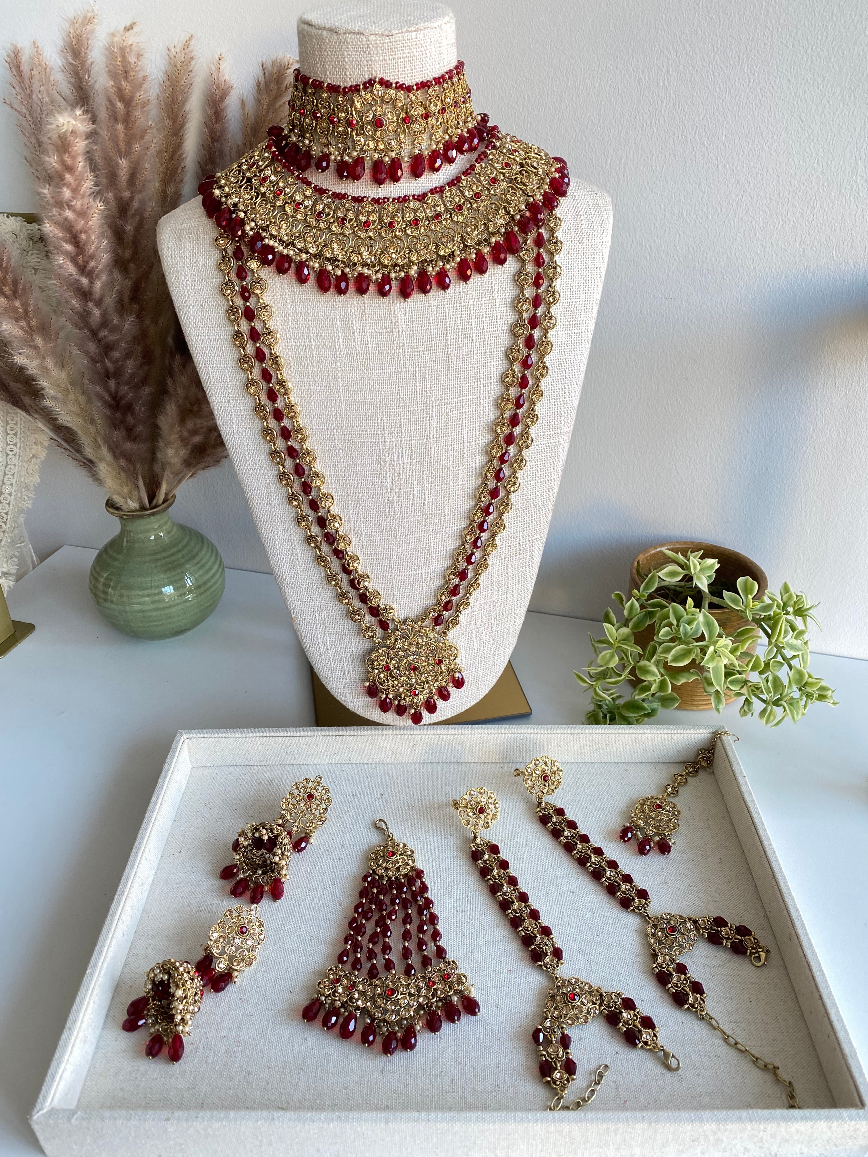 Amira Bridal Necklace
