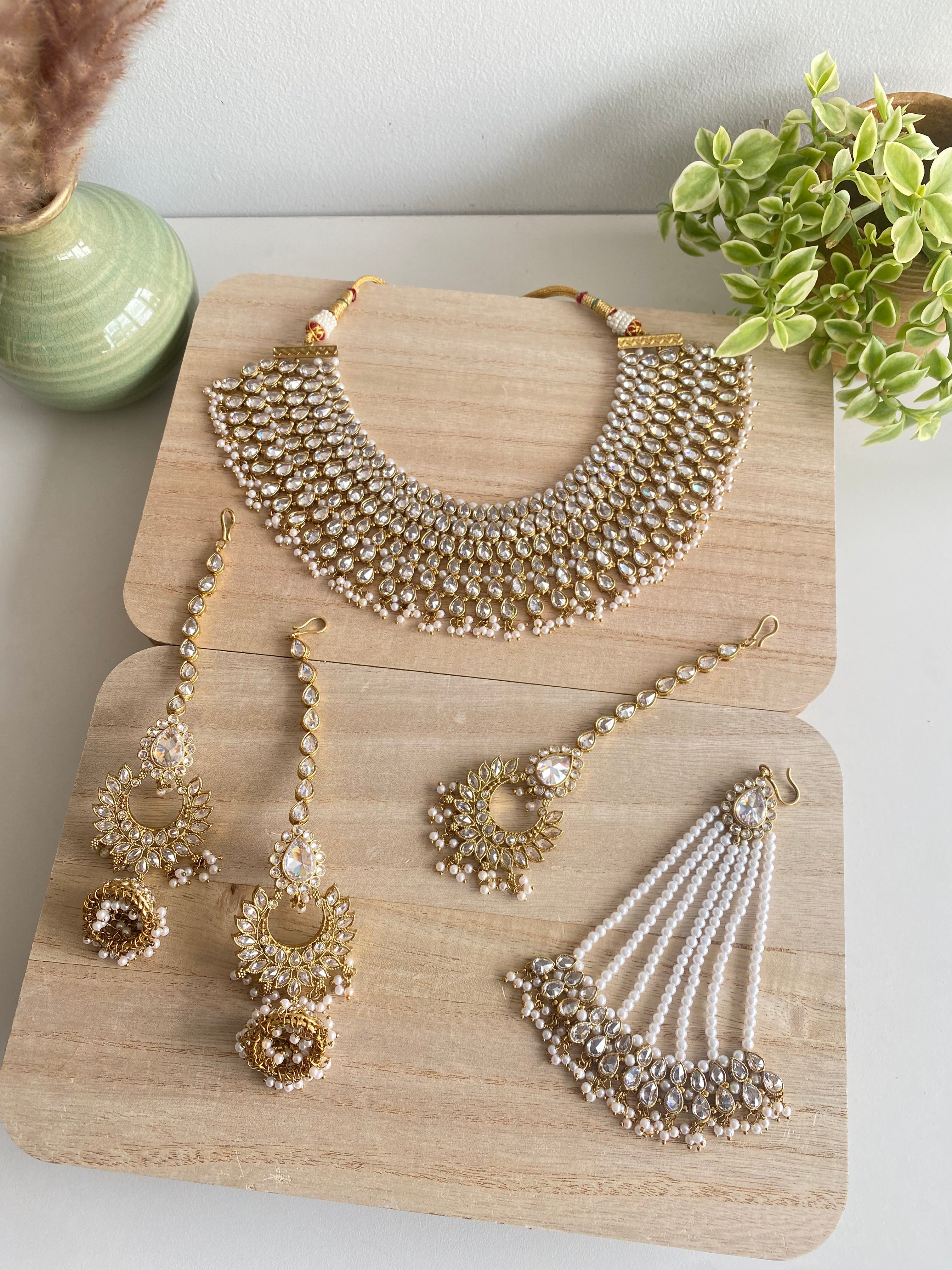 Nessa Bridal Set
