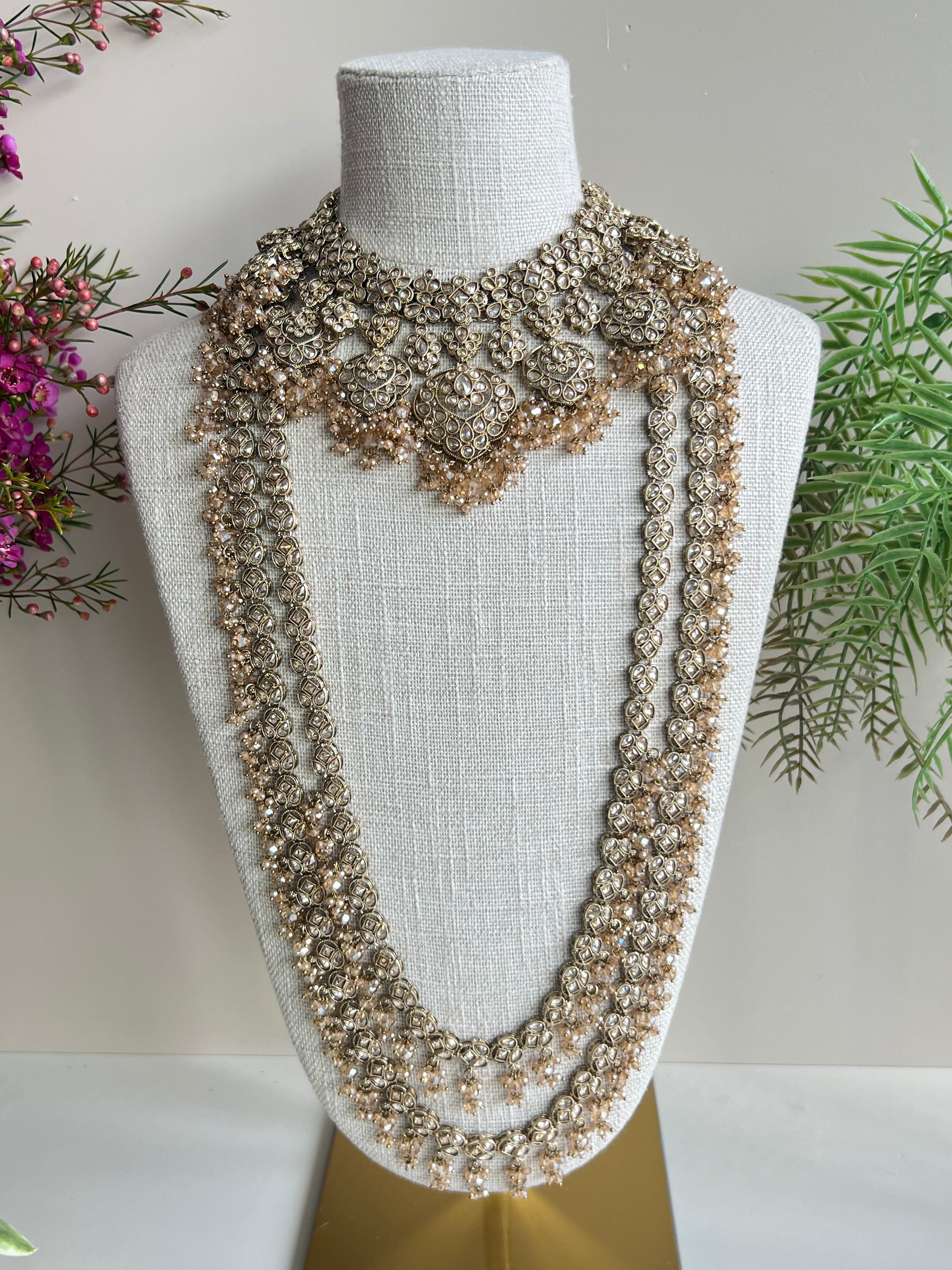 Aarohi bridal set