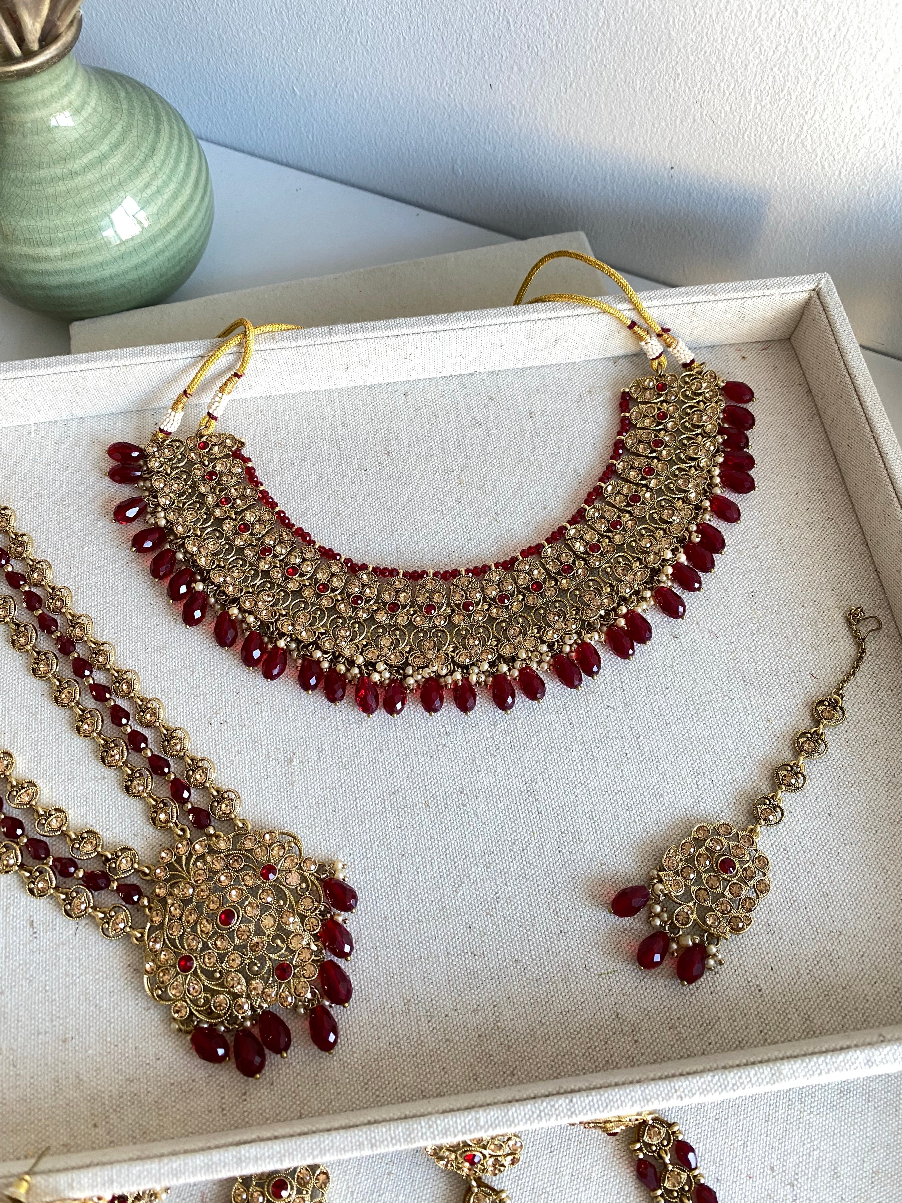 Amira Bridal Necklace