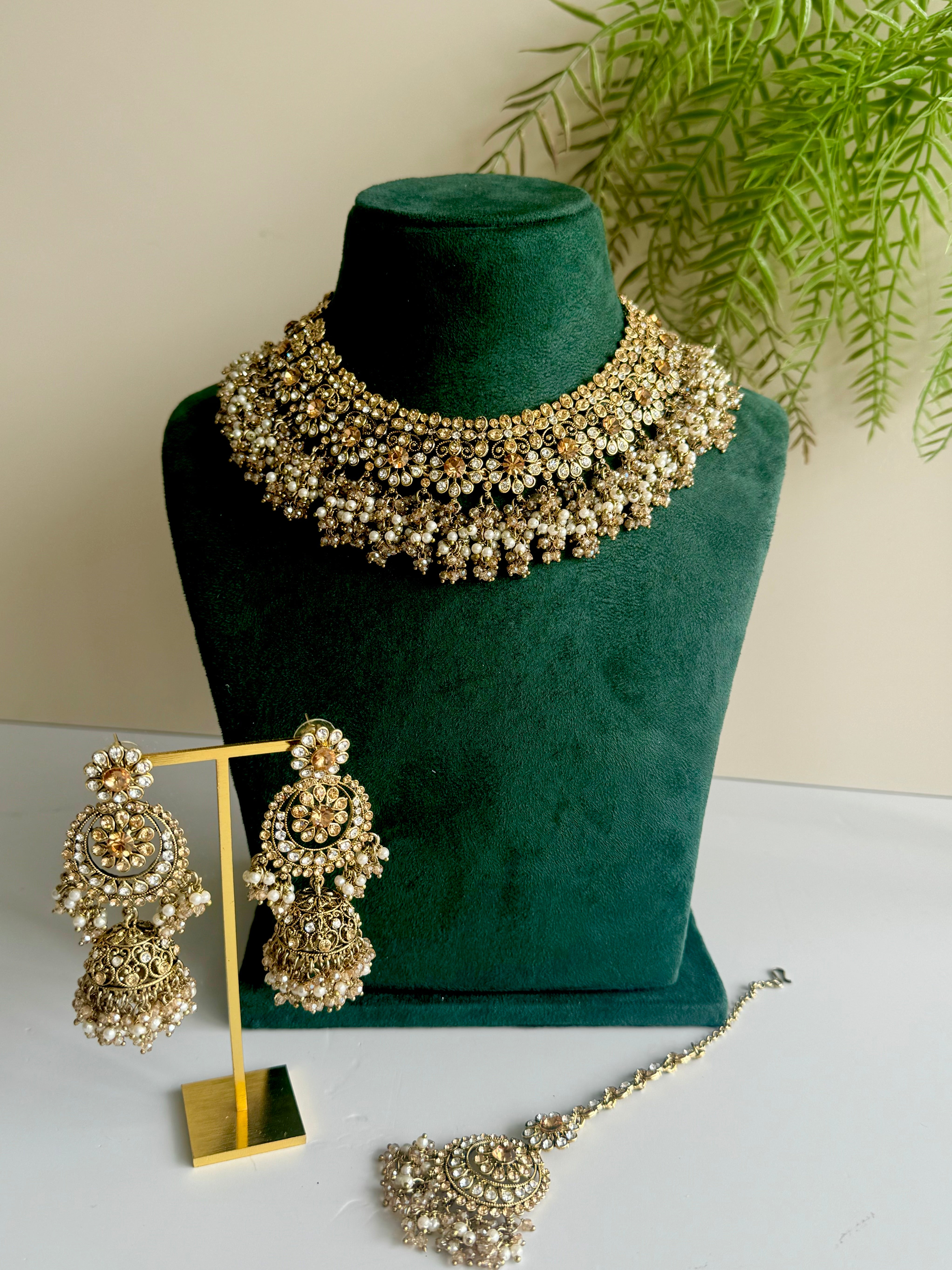 The Divya Set