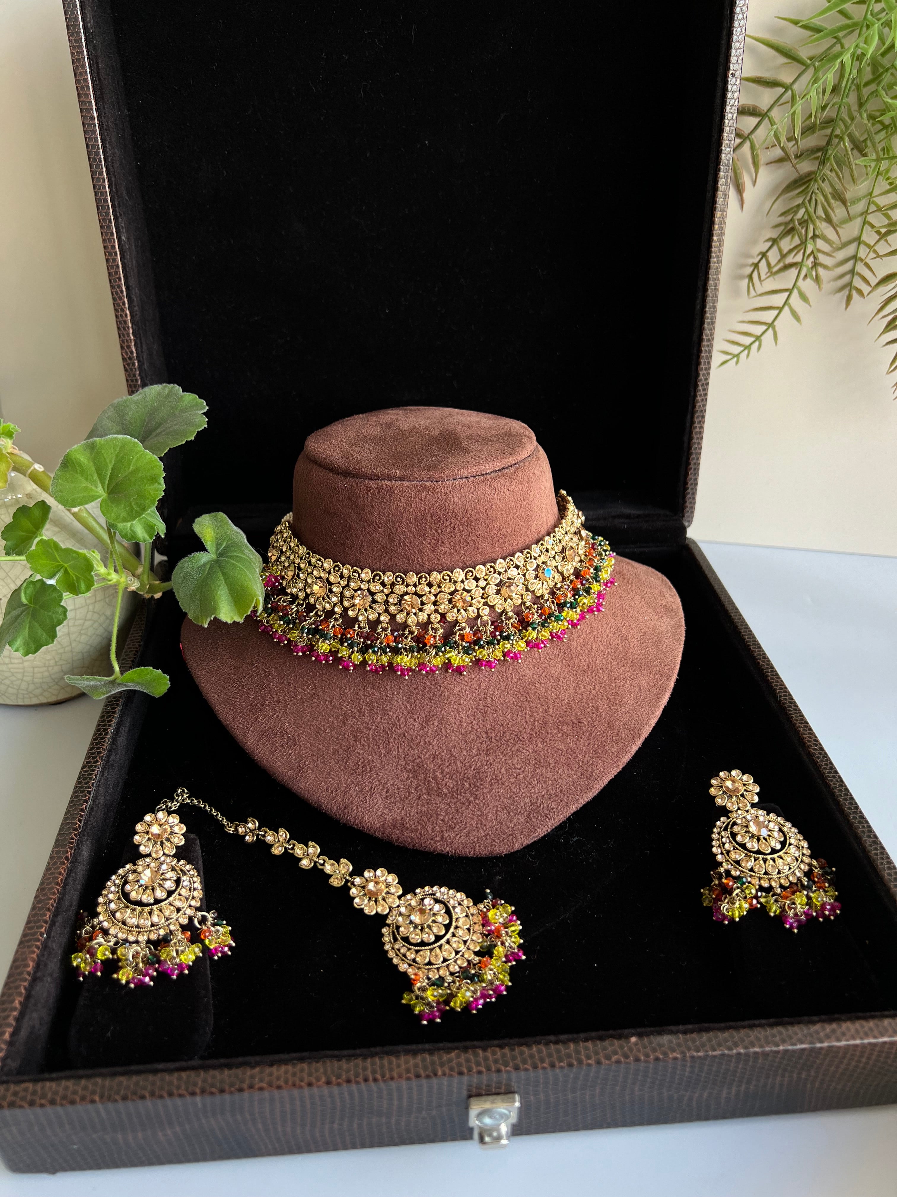 Aarna Set