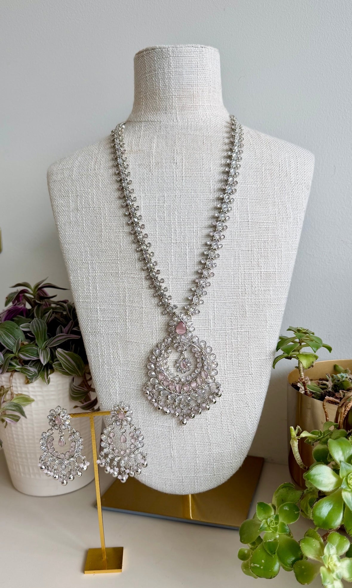 Brisha long necklace set