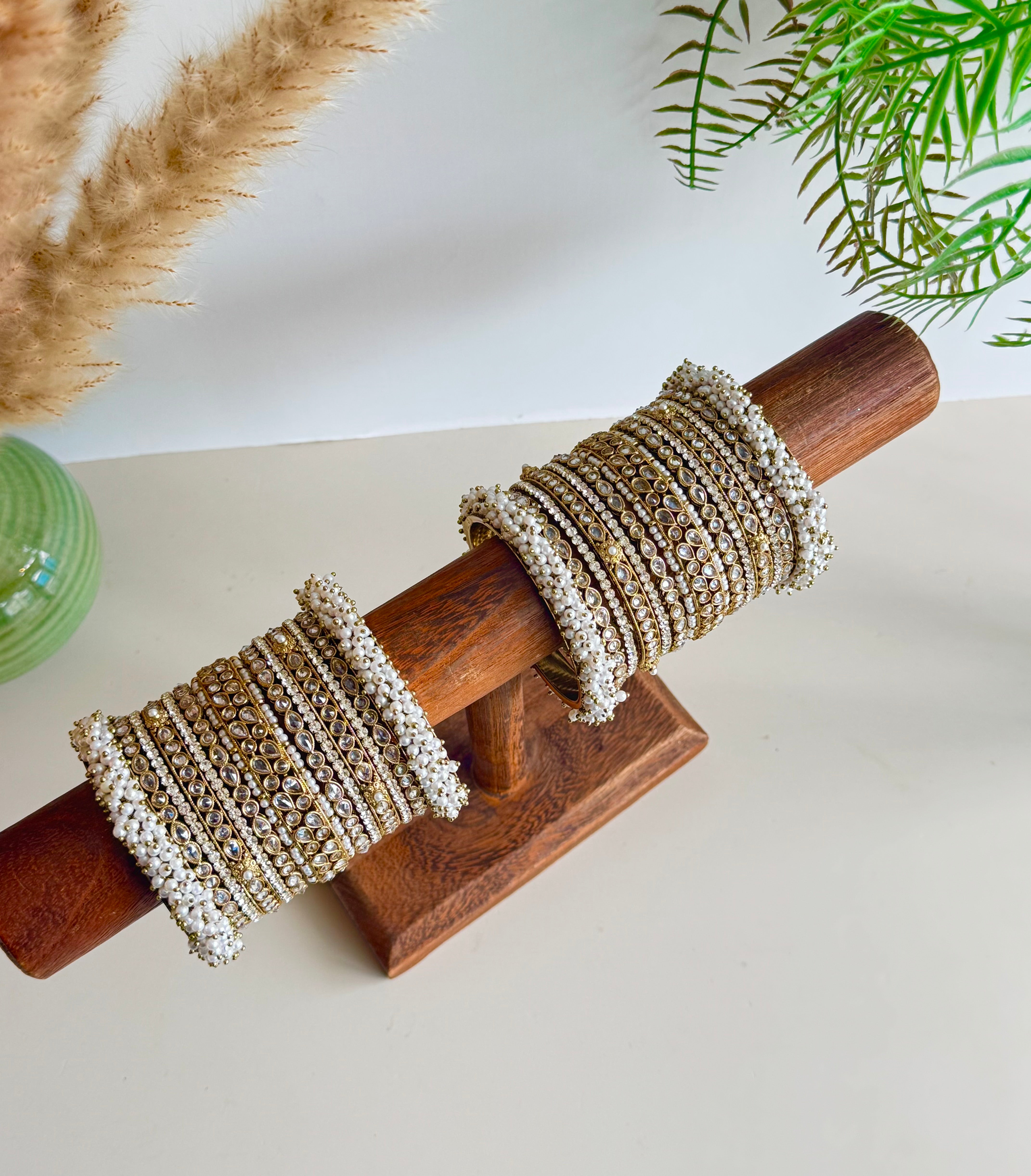 Kavira Bangle Set