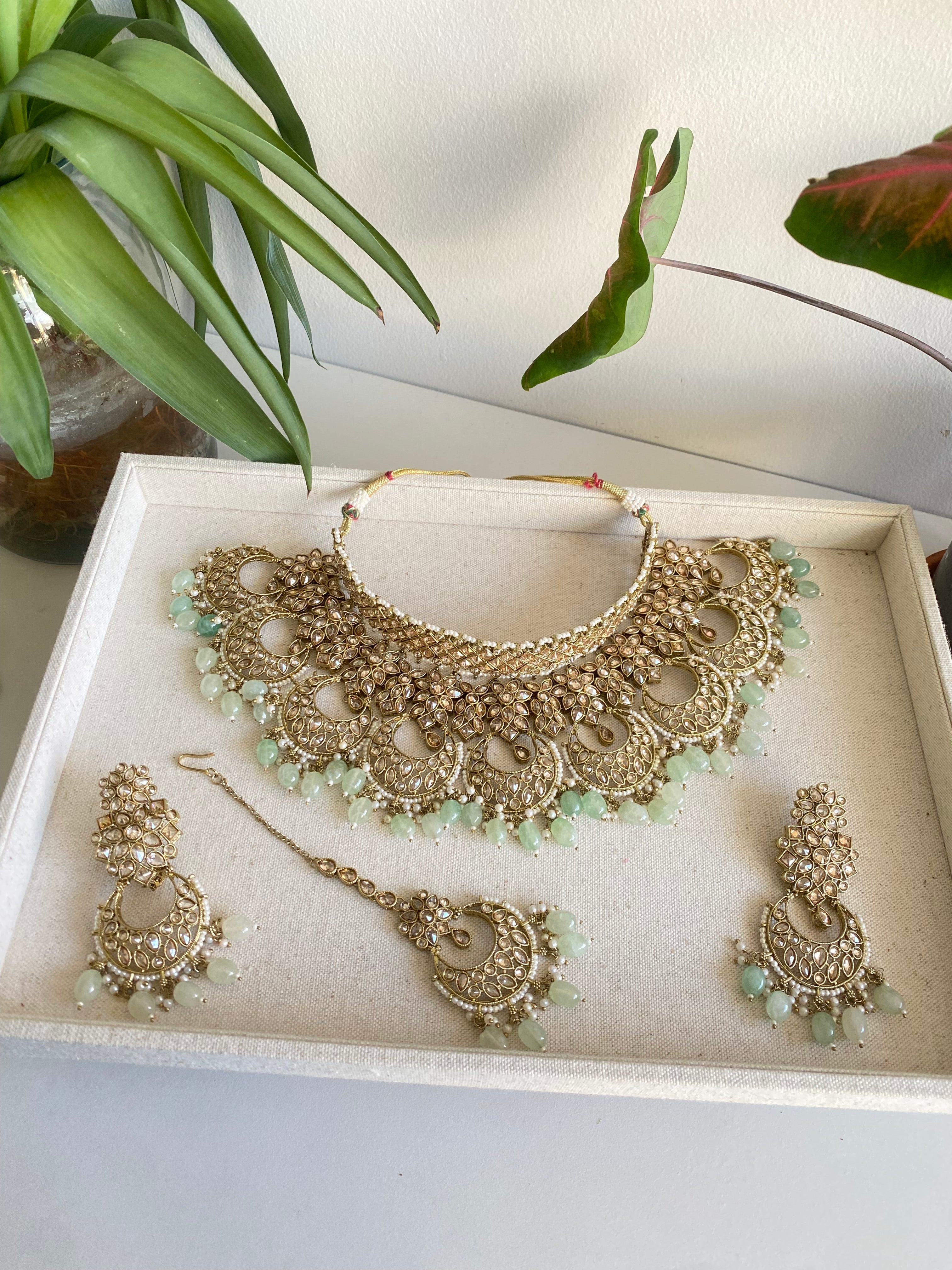 Pareen bridal set