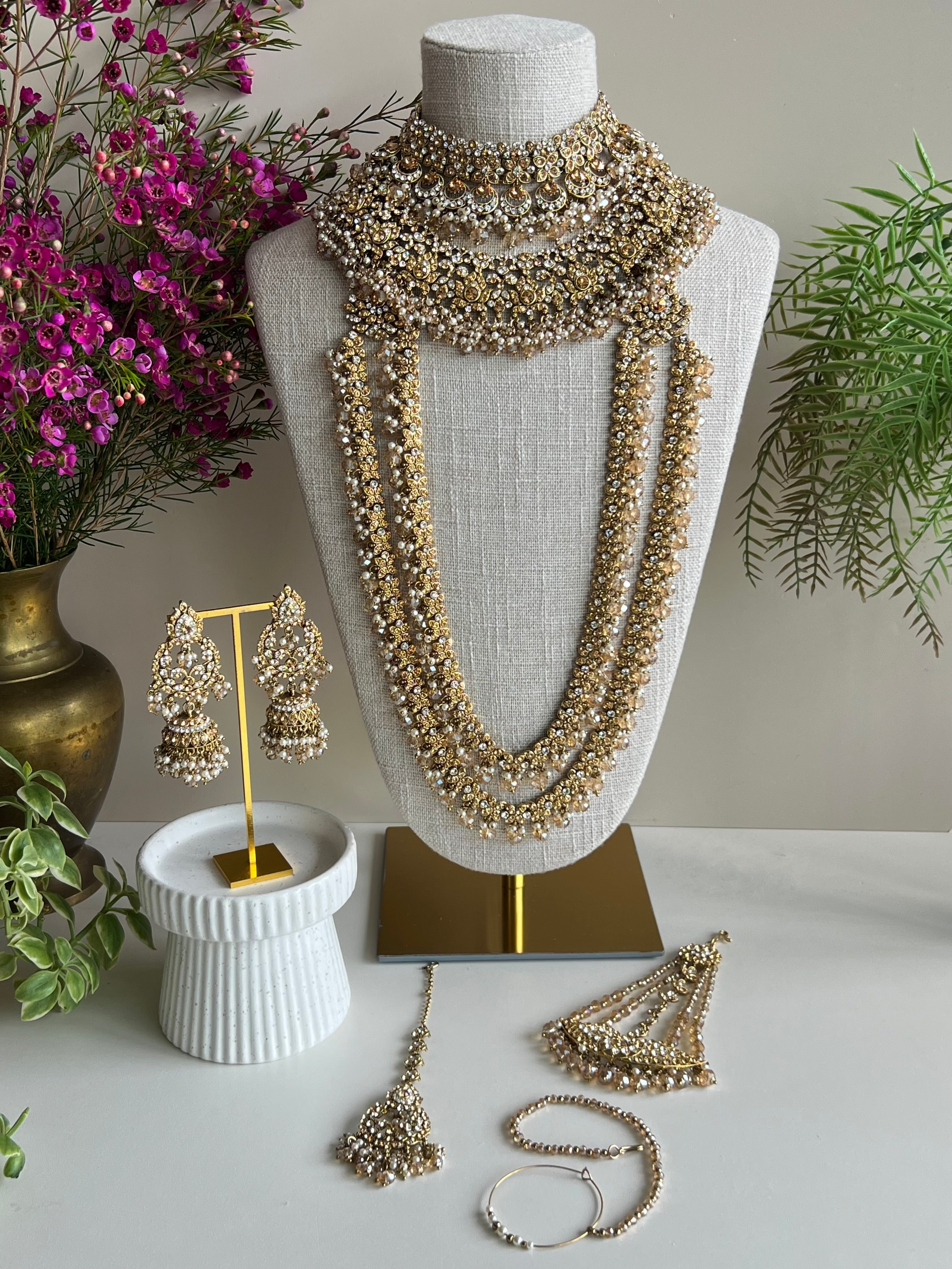 Lovely bridal set