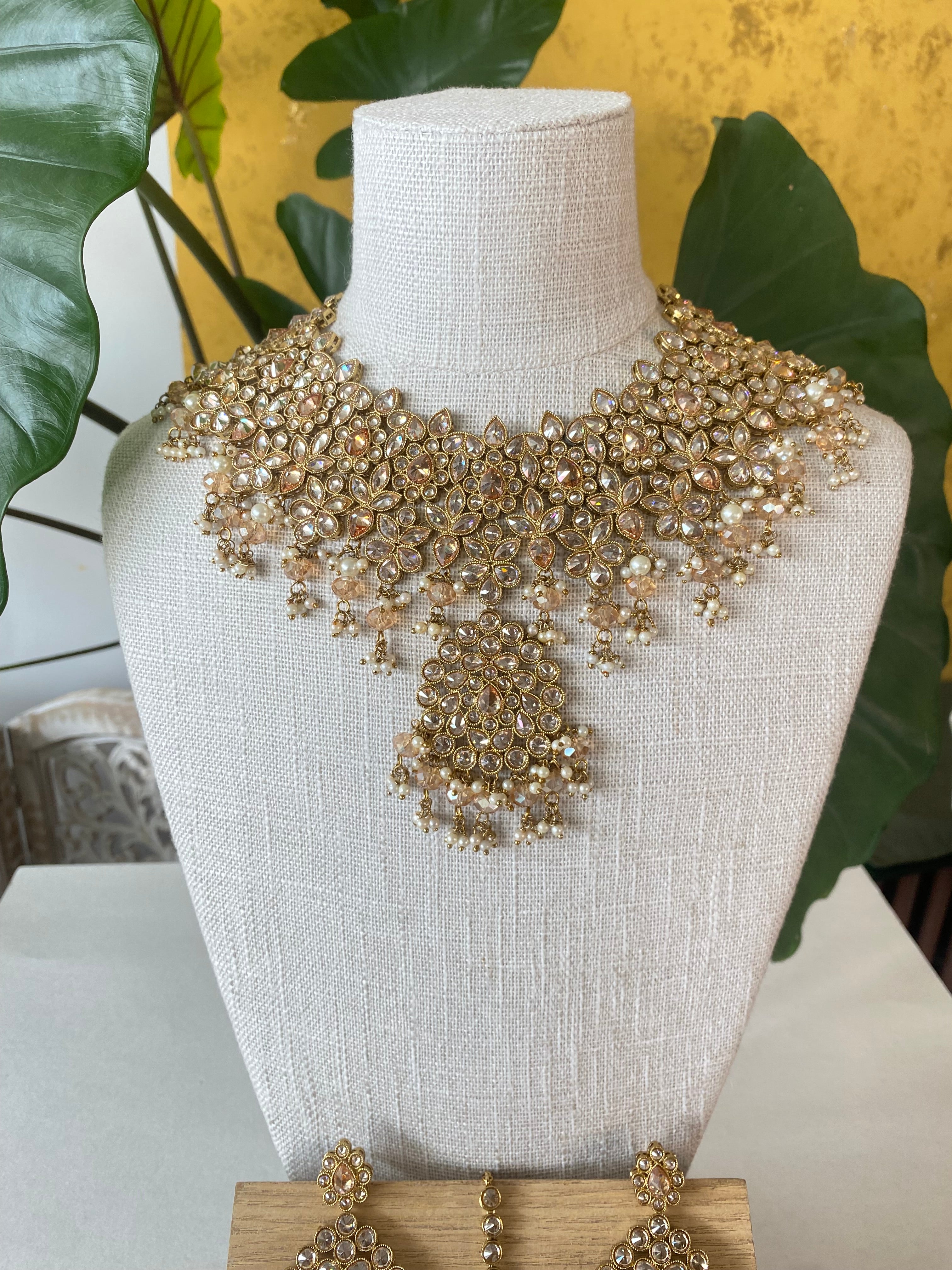 Nusrat Bib - Mint