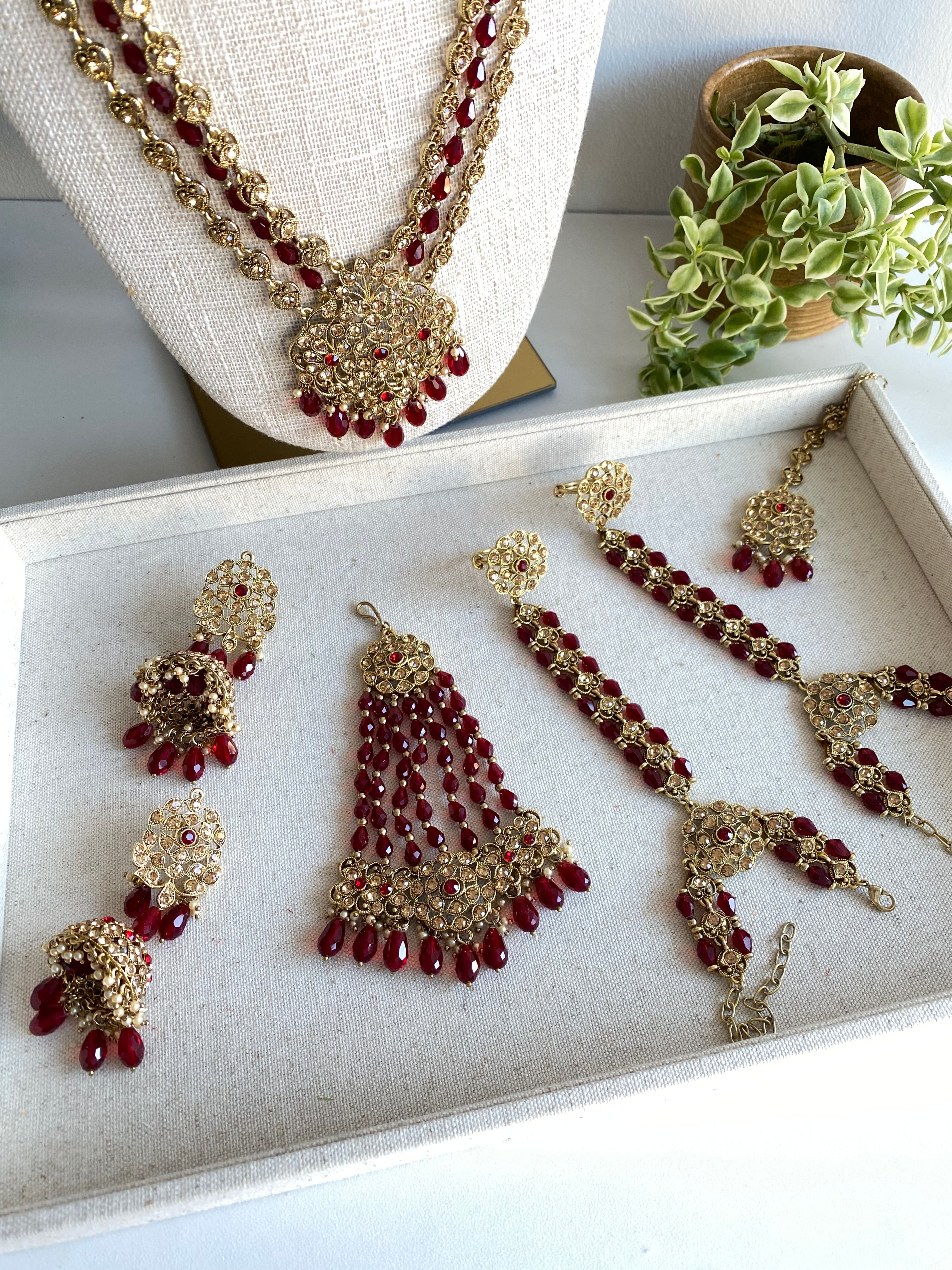 Amira Bridal Necklace