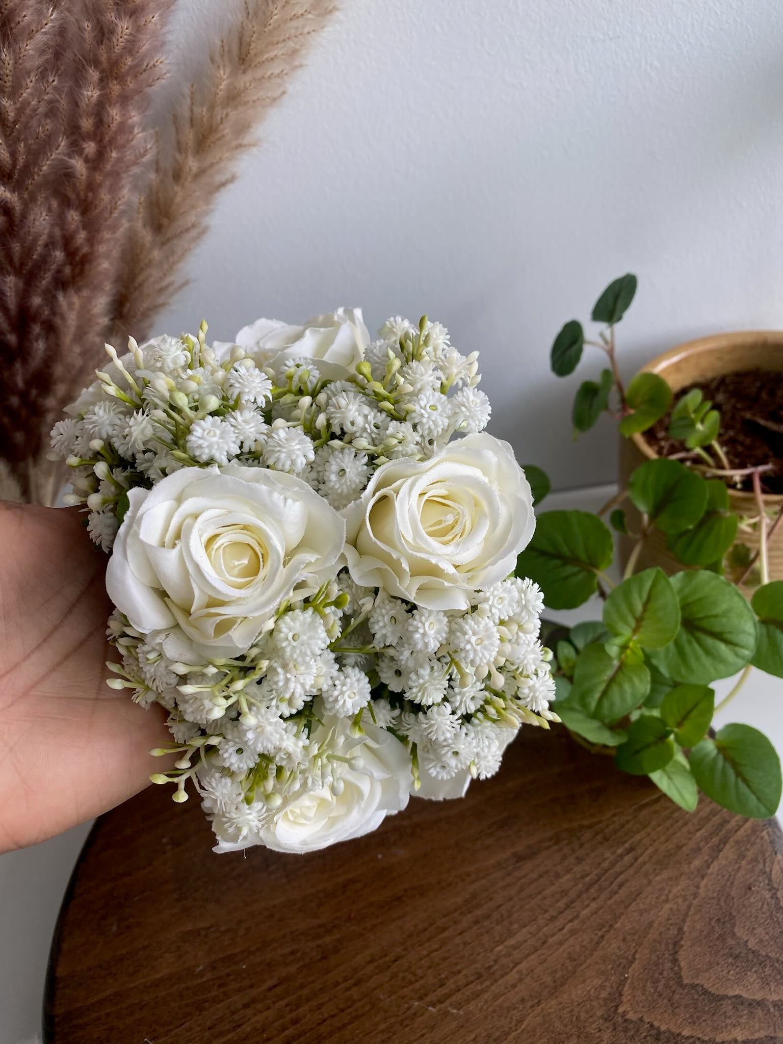Gloriya Floral Hand Sets