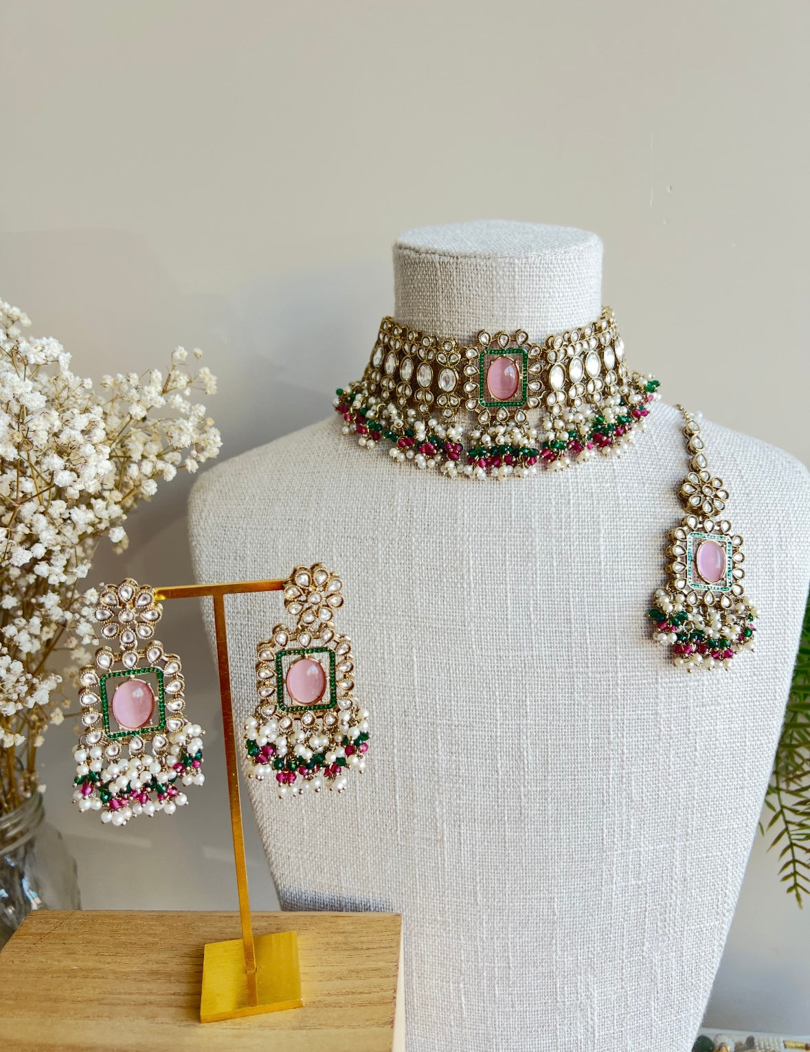 Festive Essentials-Chandana Choker Set 