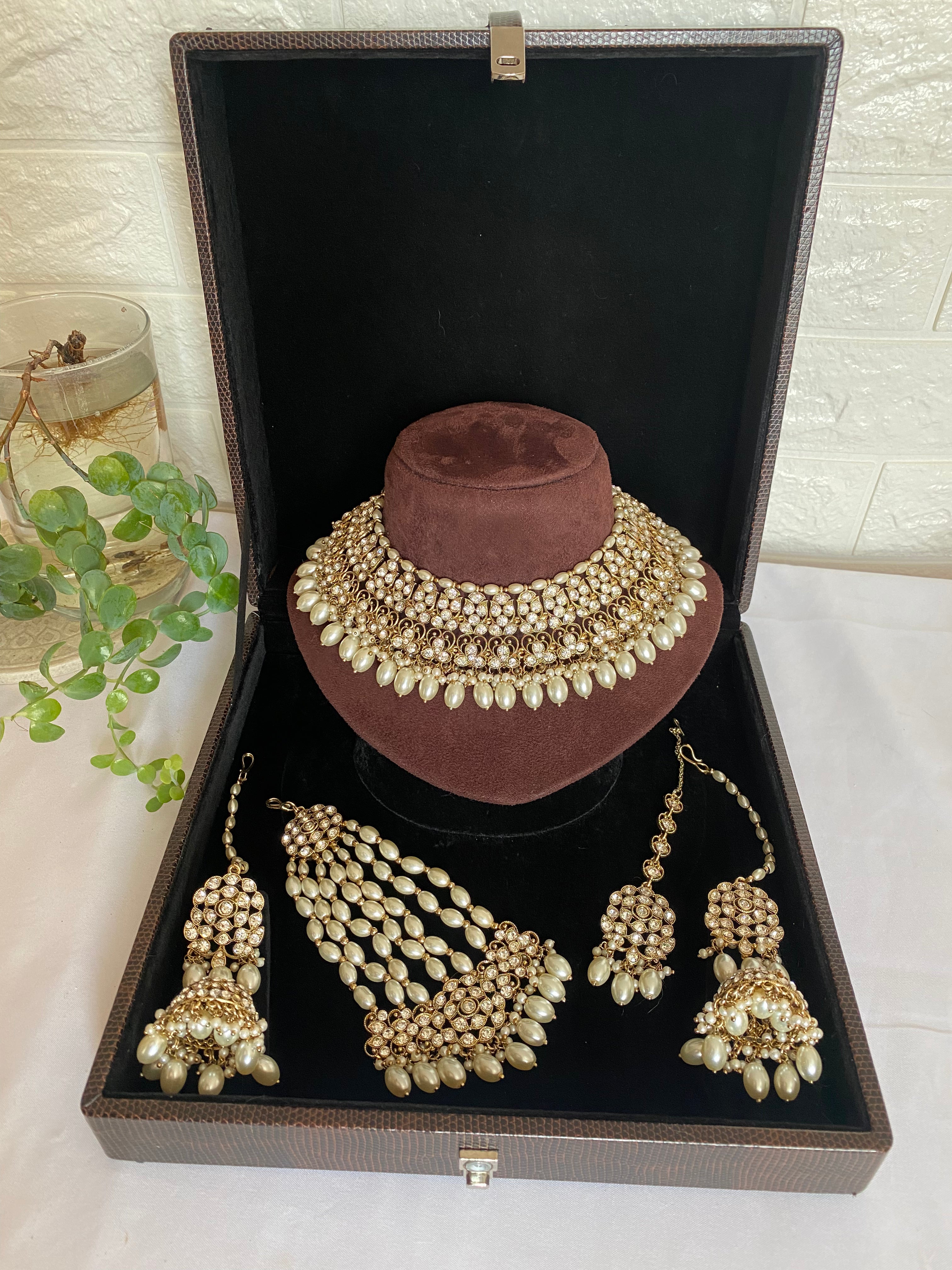 Amrit Necklace Set