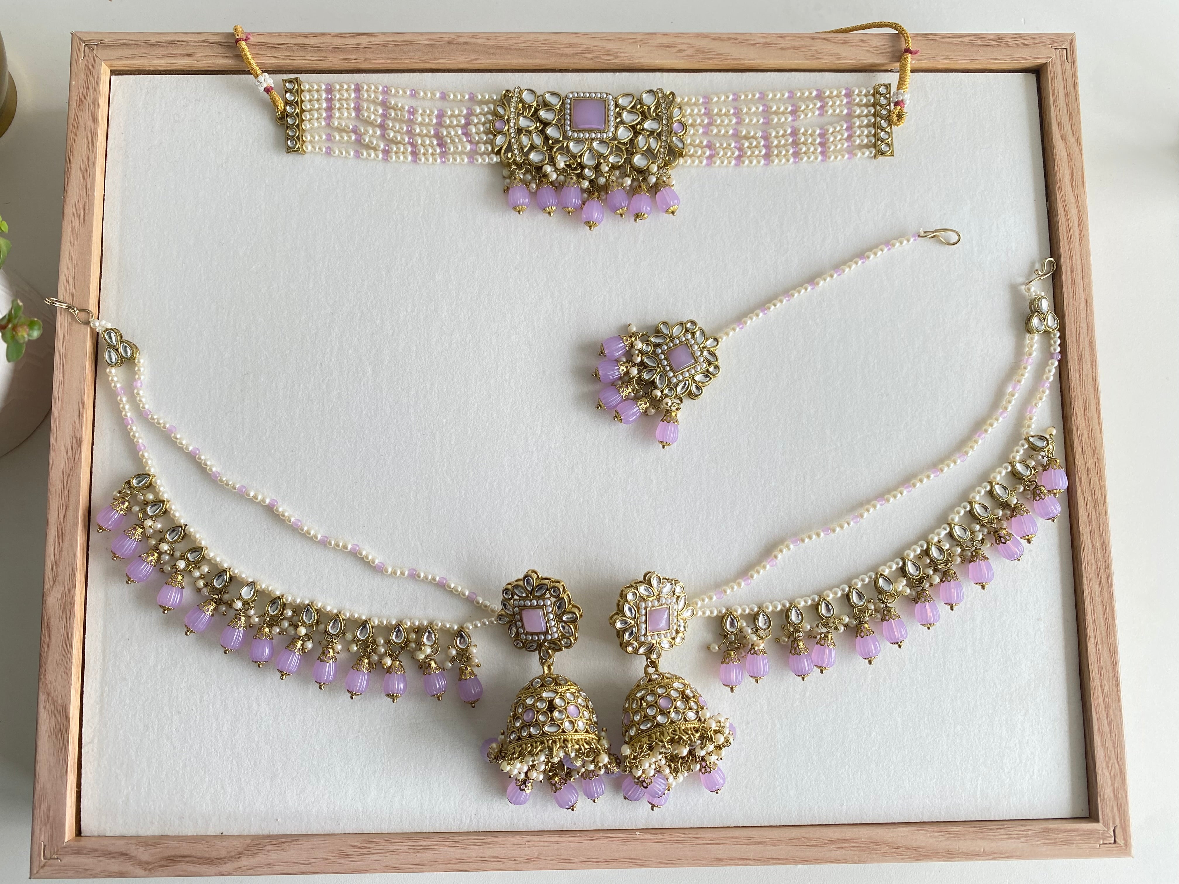 Fizza Choker Set