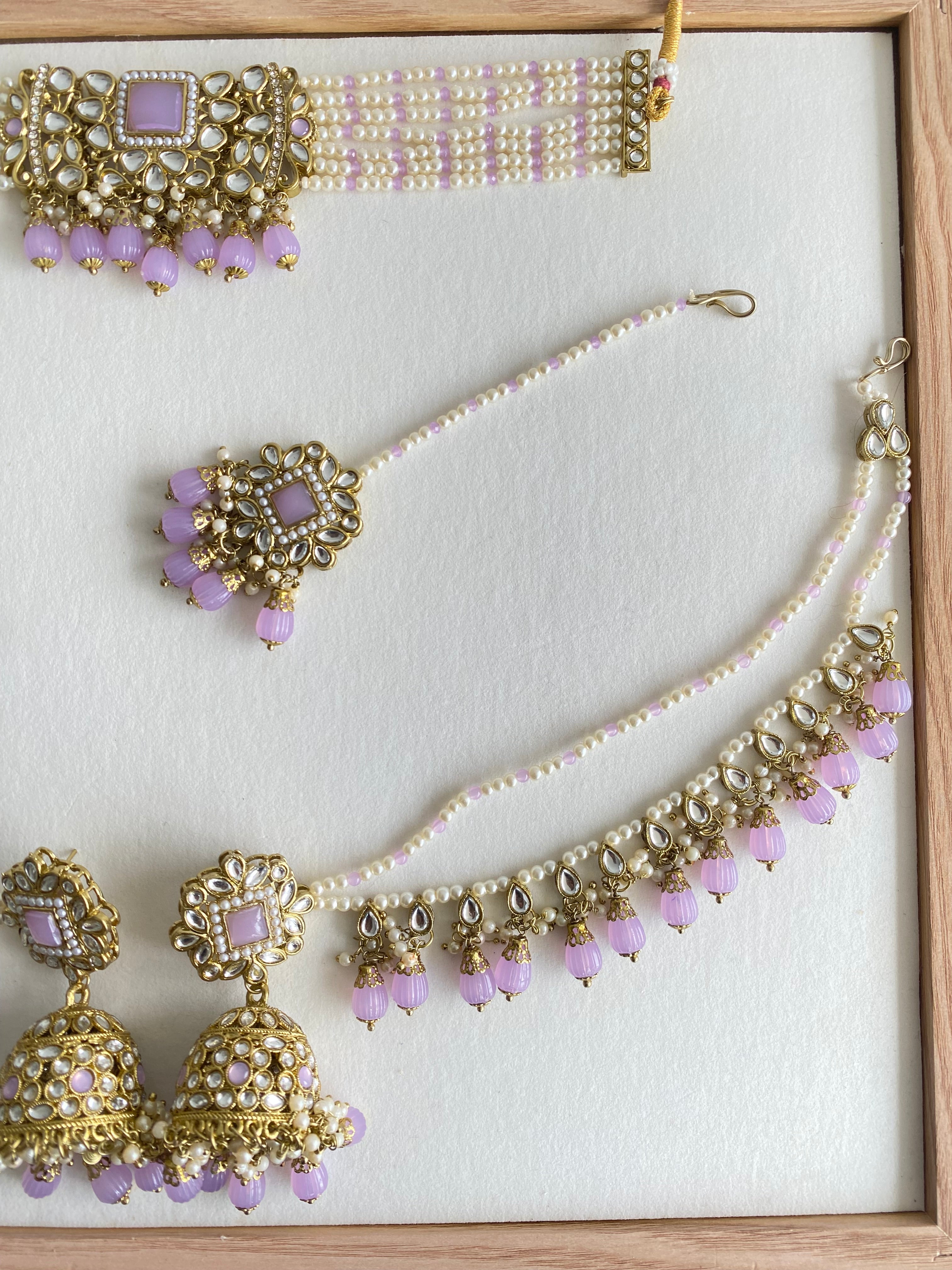 Fizza Choker Set