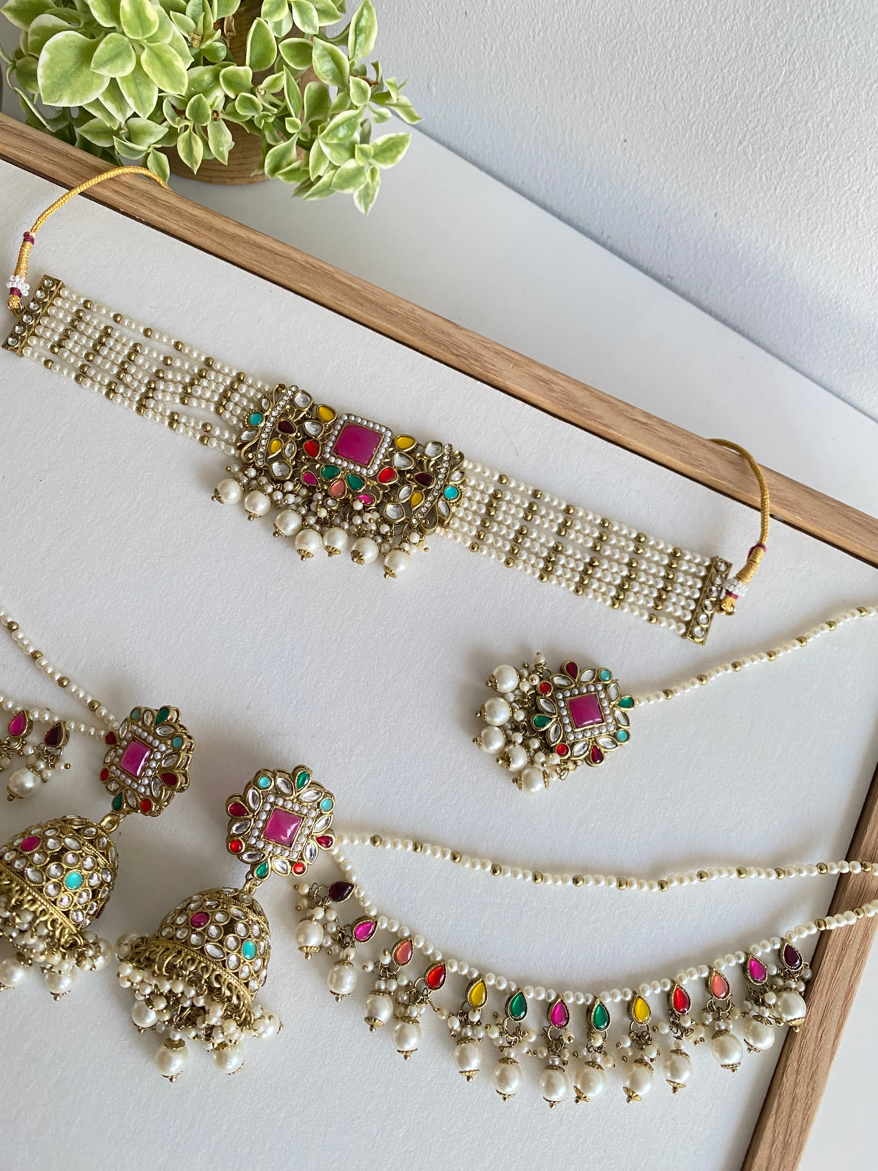 Fizza Choker Set - Multi Color