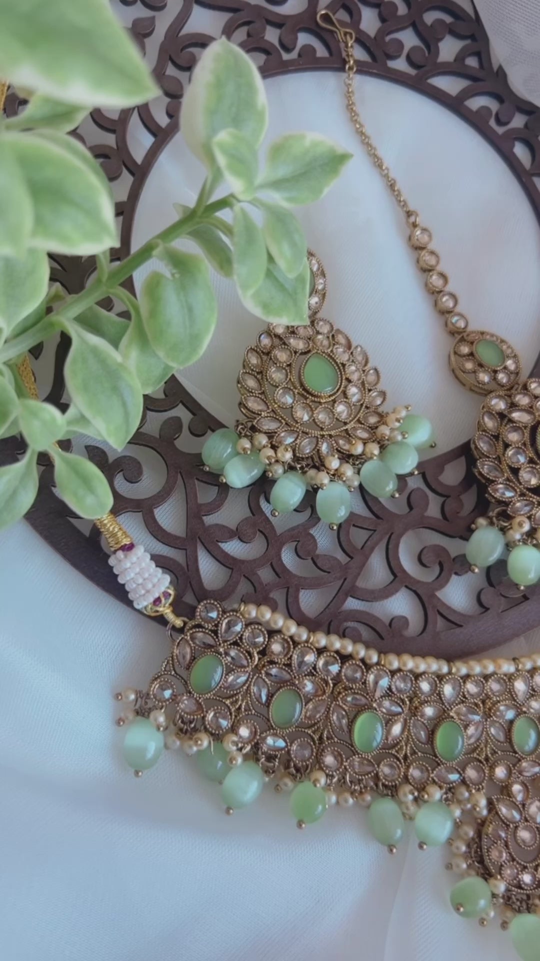 Aaravi Necklace set