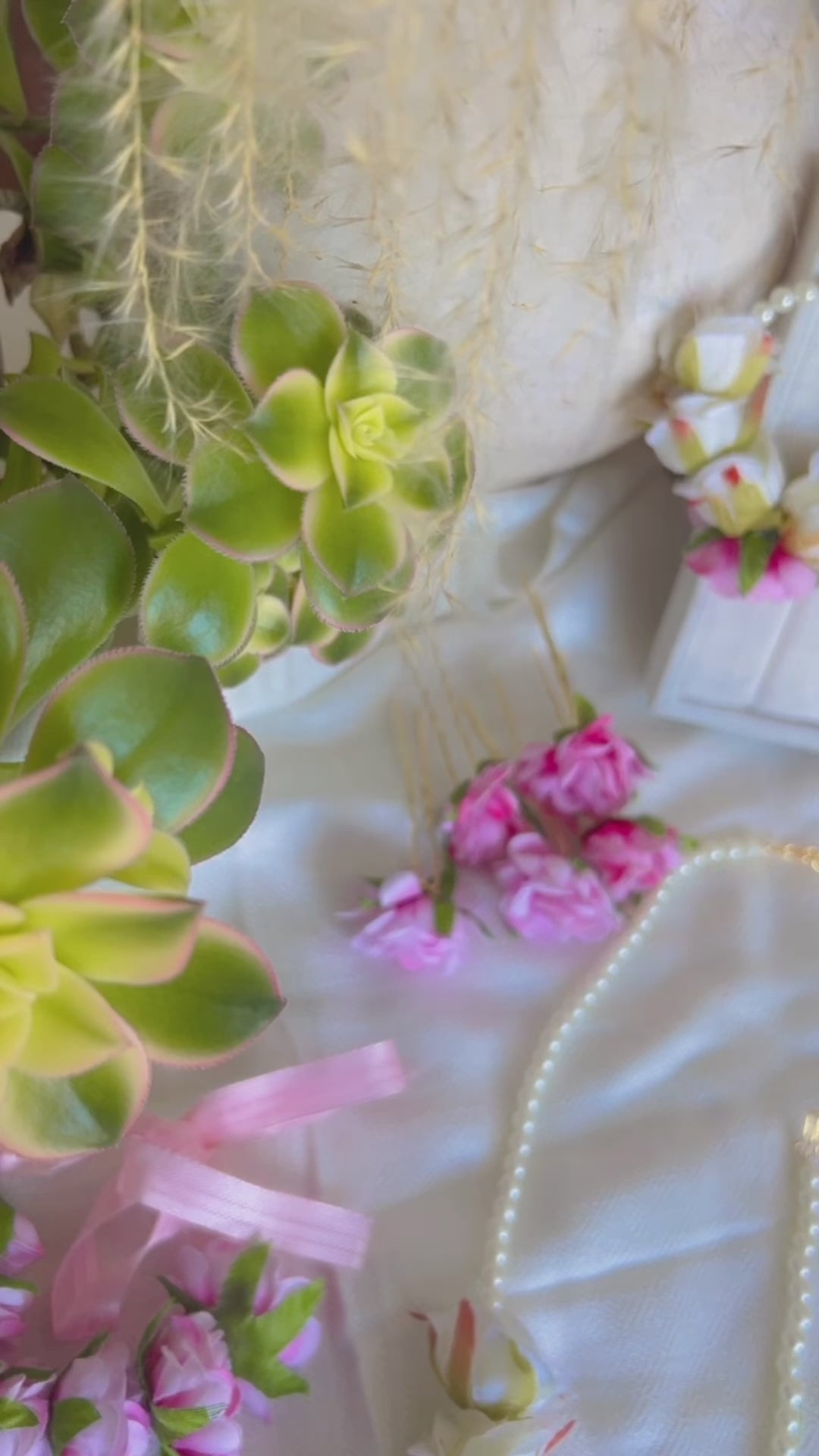 Charvi Floral Set