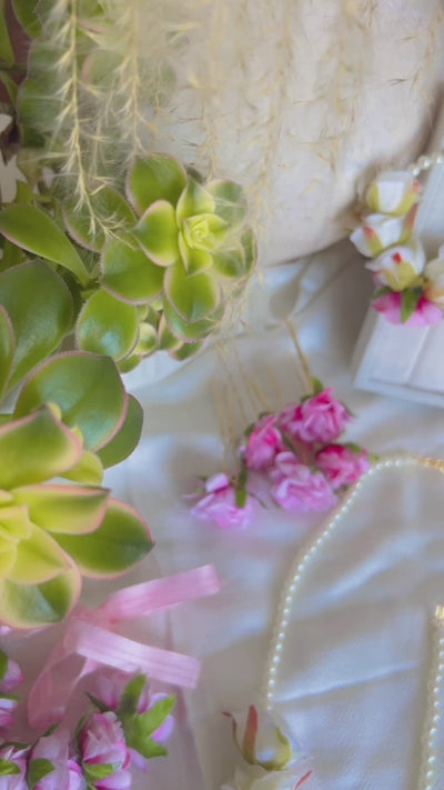 Charvi Floral Set