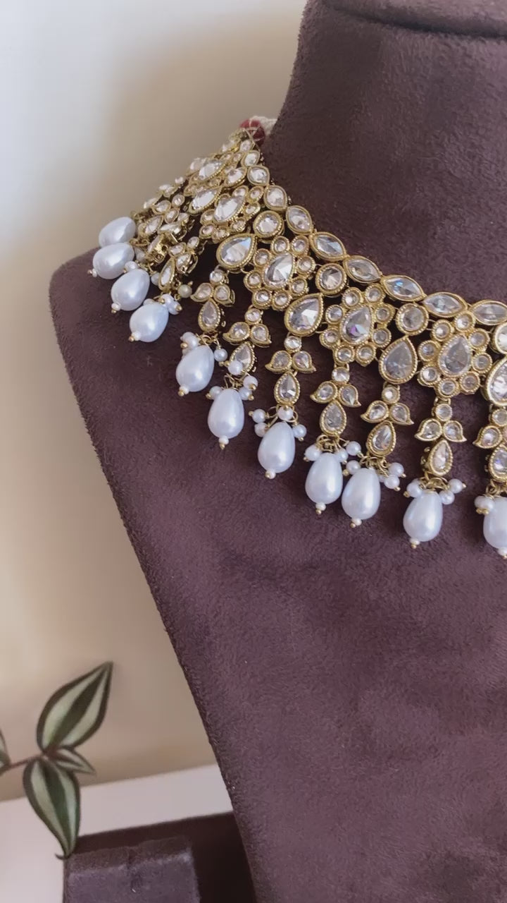 Raazia Necklace Set