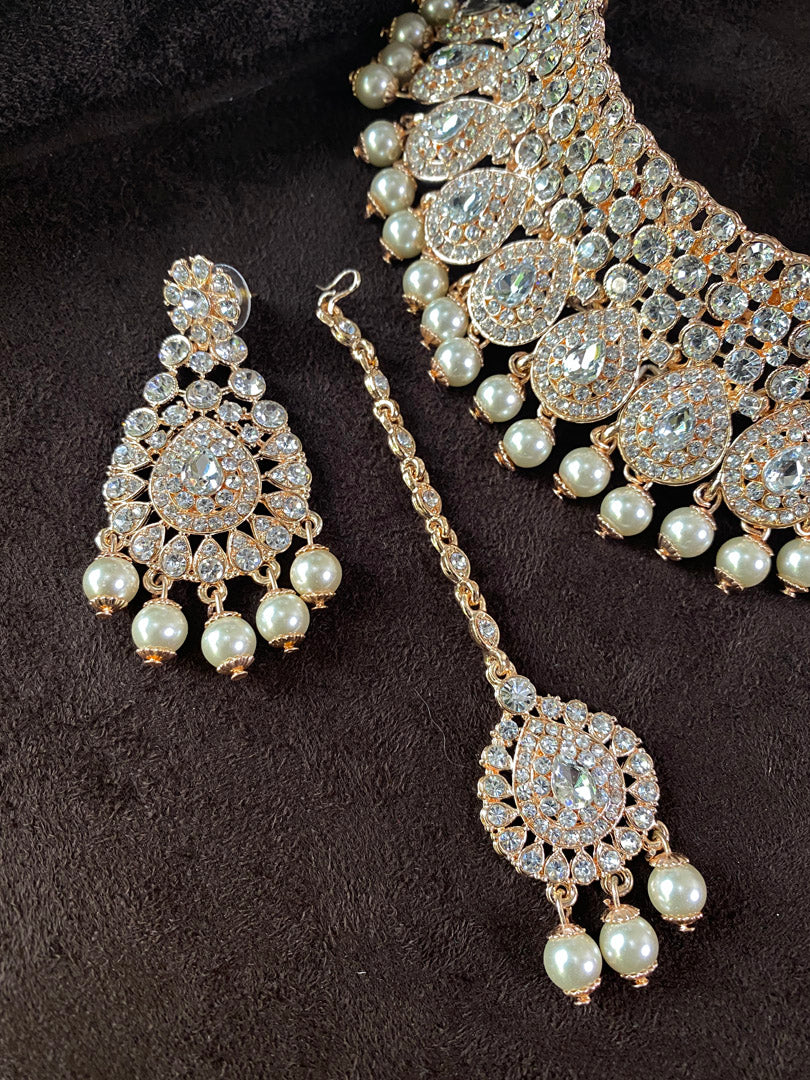 Chandni Choker Set