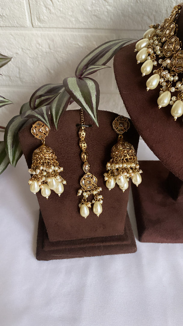 Rida Necklace Set