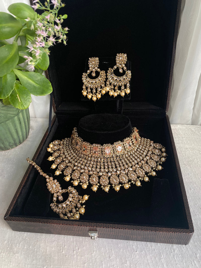 Puja Choker - Gold Champagne