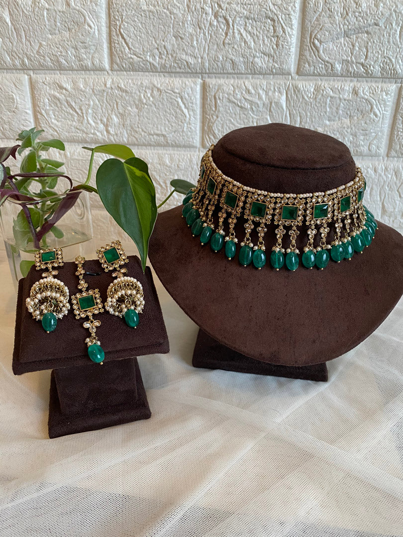 Sweta Choker Set