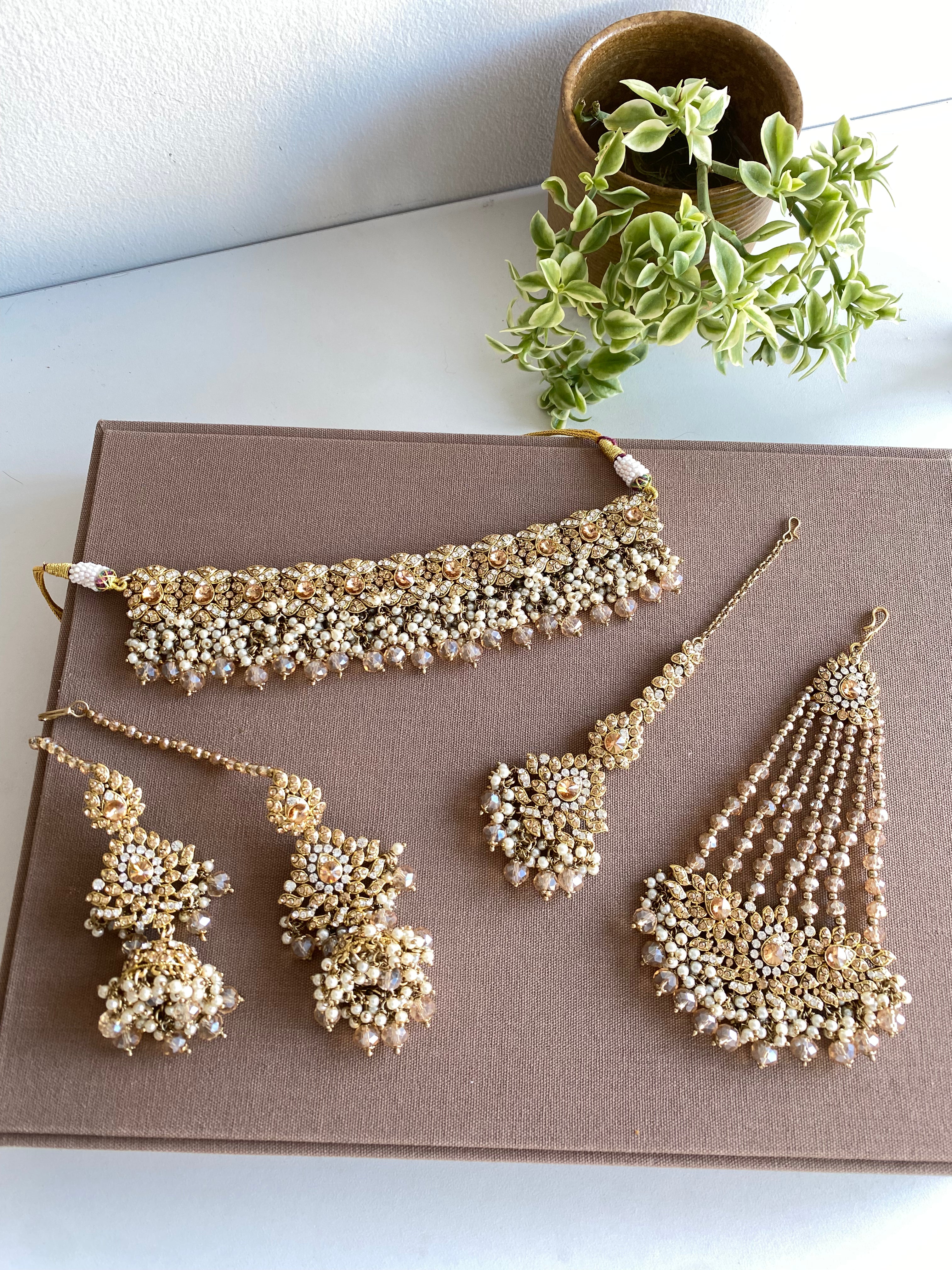 Sanjida Choker Set