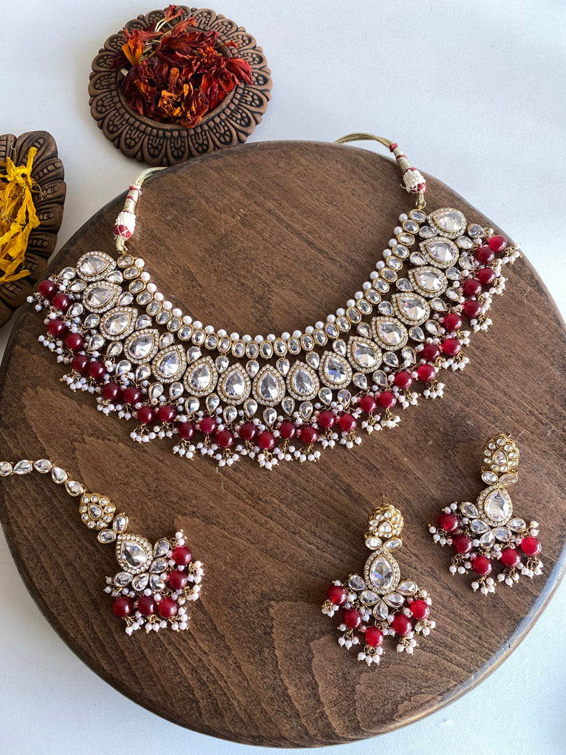 Nilu Necklace Set