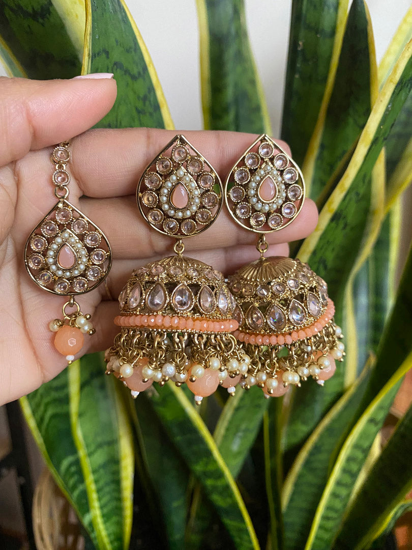 Prapti Tikka and Earrings Set - Peach