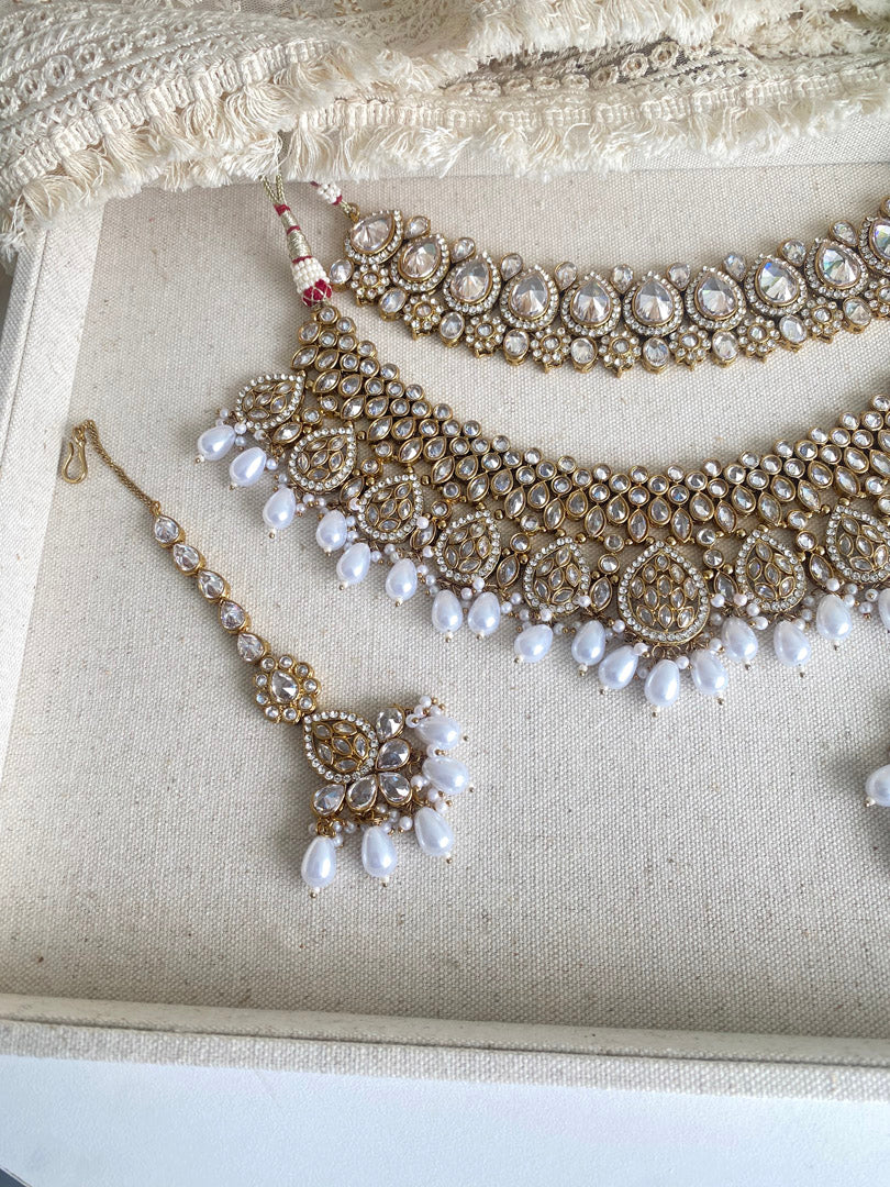 Sophia Bib & Choker Set